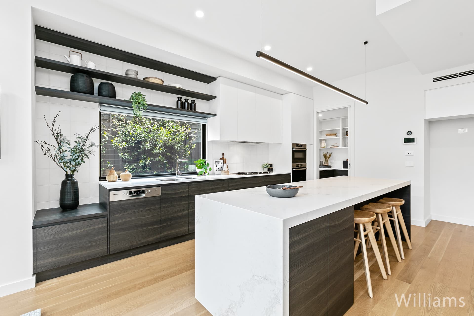10 Anzac Crescent, Williamstown - Thumbnail 7