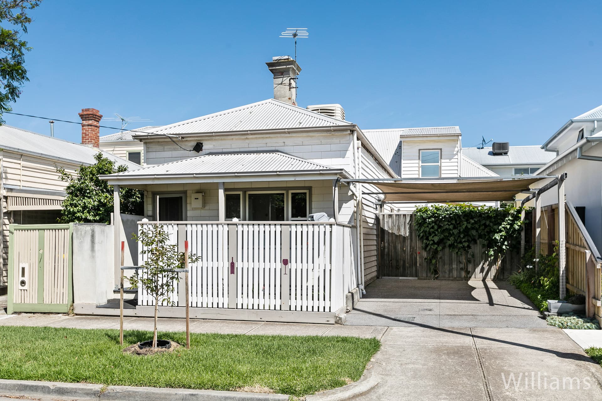 291 Douglas Parade, Newport - Image 1