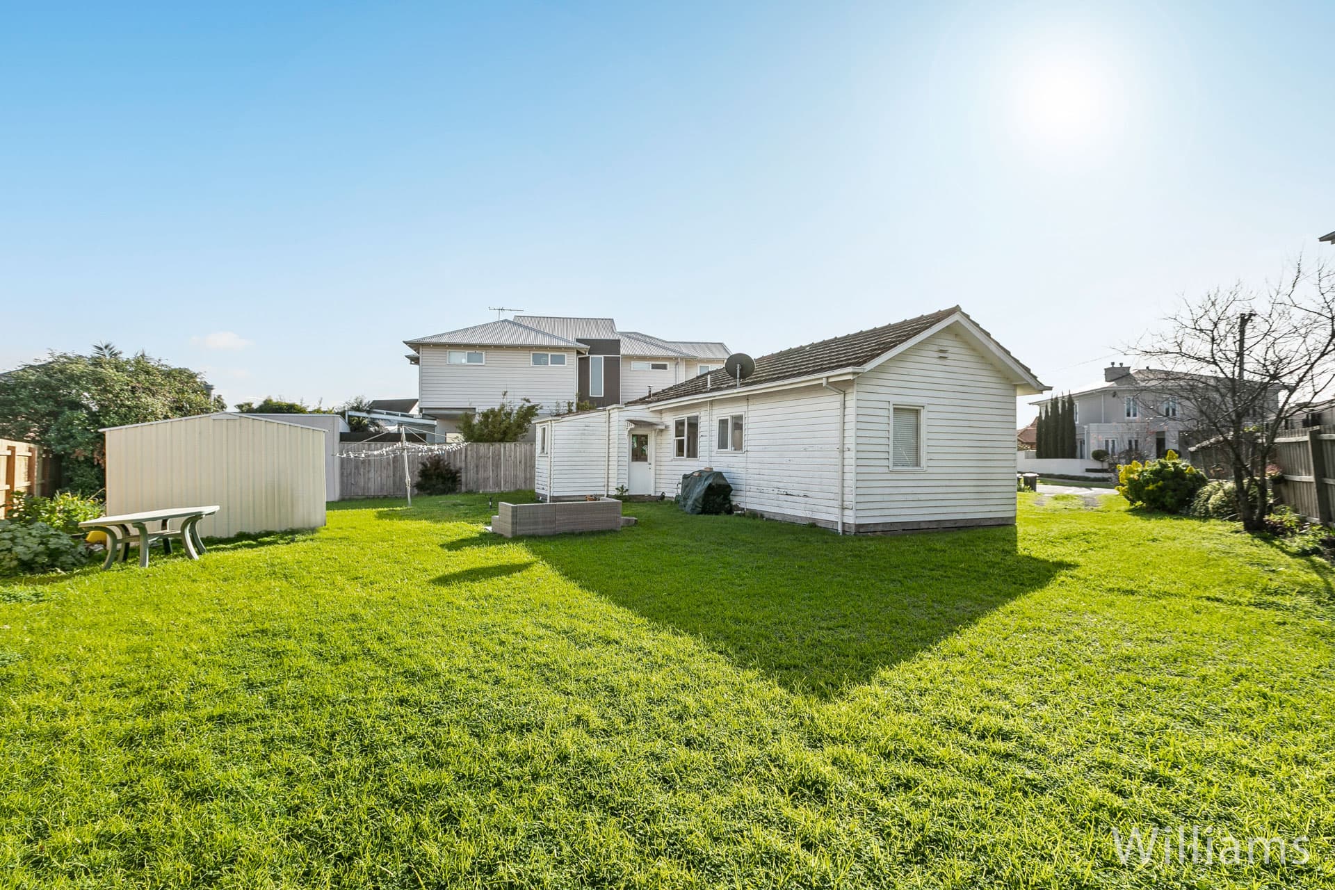 36 Tobruk Crescent, Williamstown - Thumbnail 3