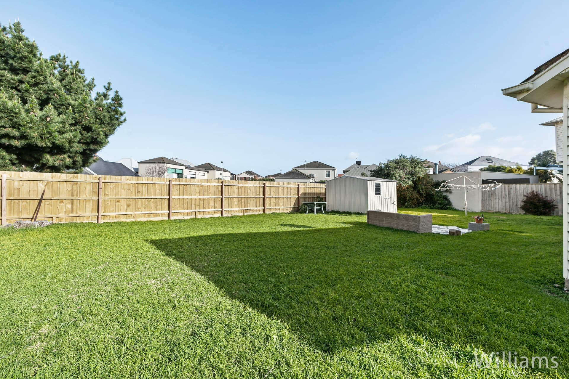 36 Tobruk Crescent, Williamstown - Thumbnail 4