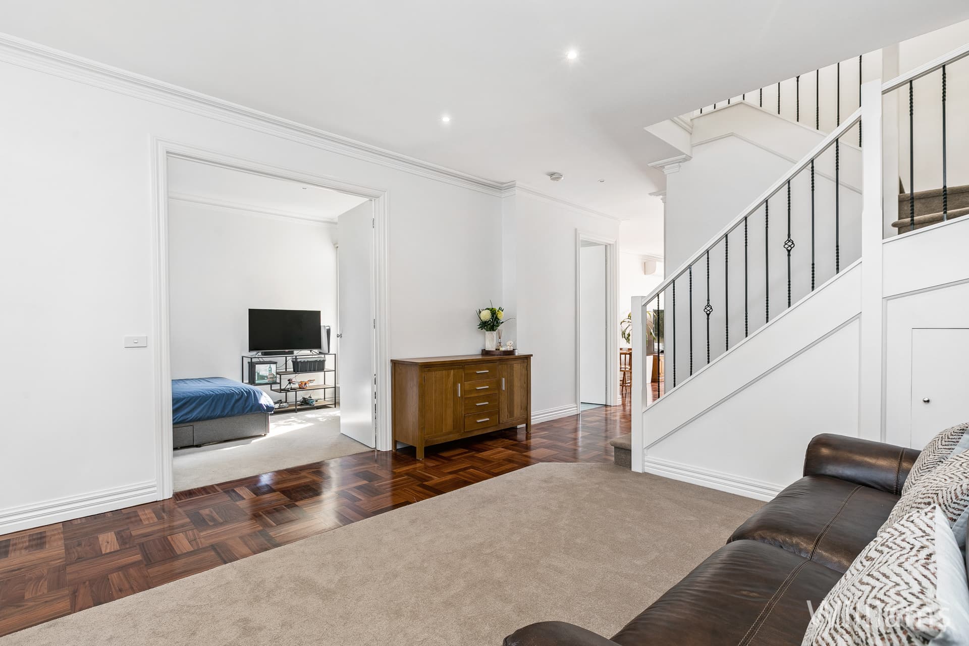 118 North Road, Newport - Thumbnail 3