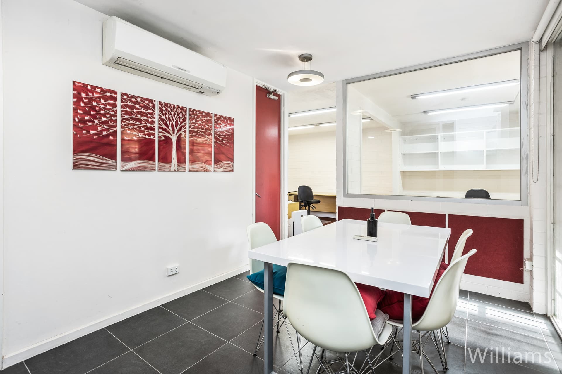6/4 Techno Park Drive, Williamstown - Thumbnail 4