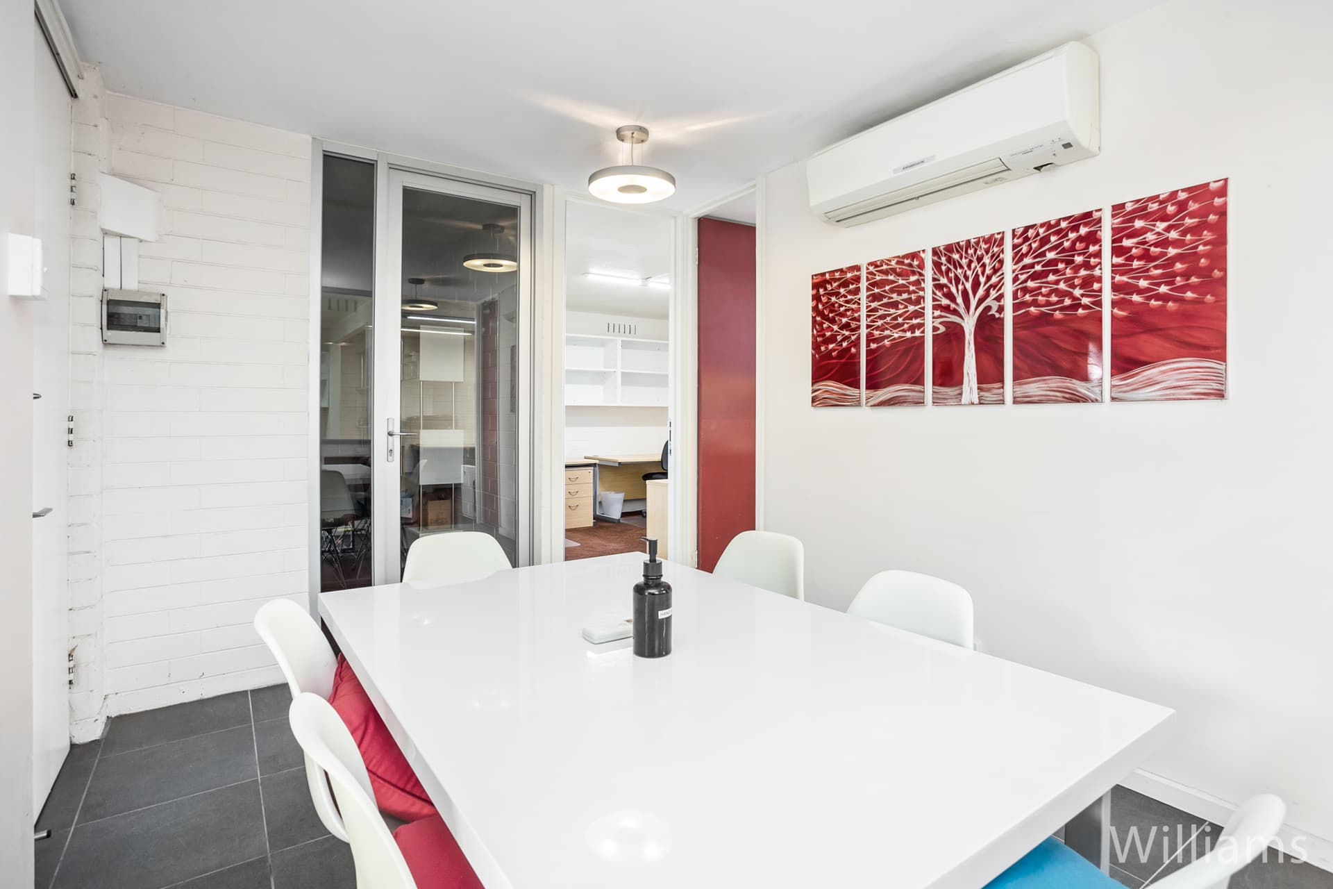 6/4 Techno Park Drive, Williamstown - Thumbnail 7
