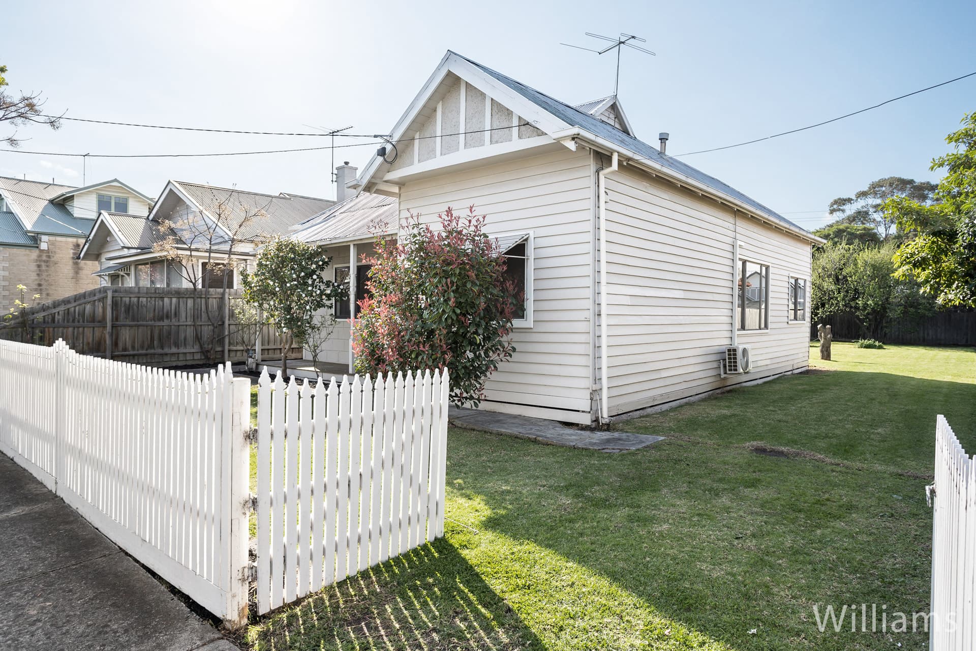 88 Hobson Street, Newport - Thumbnail 3