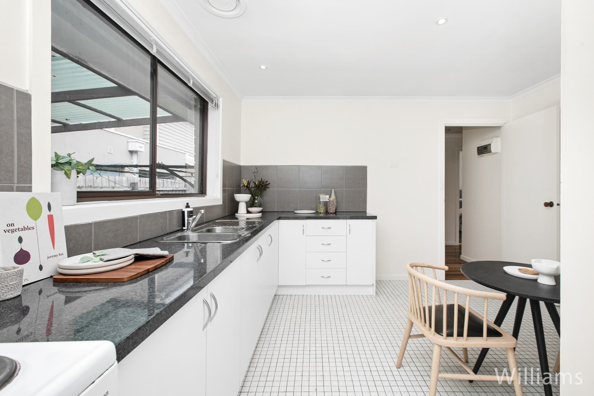 2/81 Challis Street, Newport - Thumbnail 7