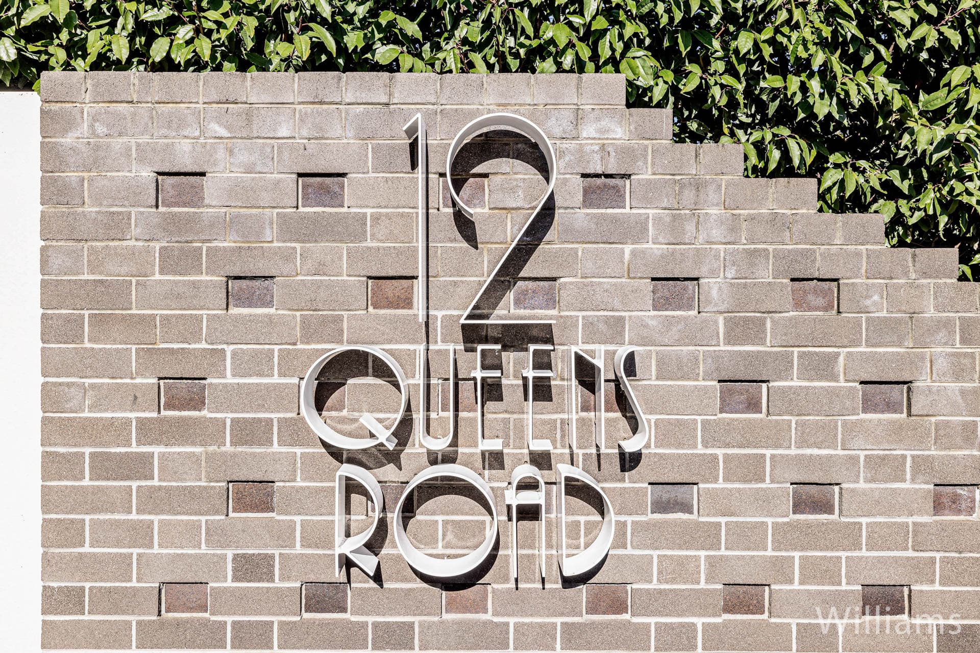 102/12 Queens Road, Melbourne - Thumbnail 2