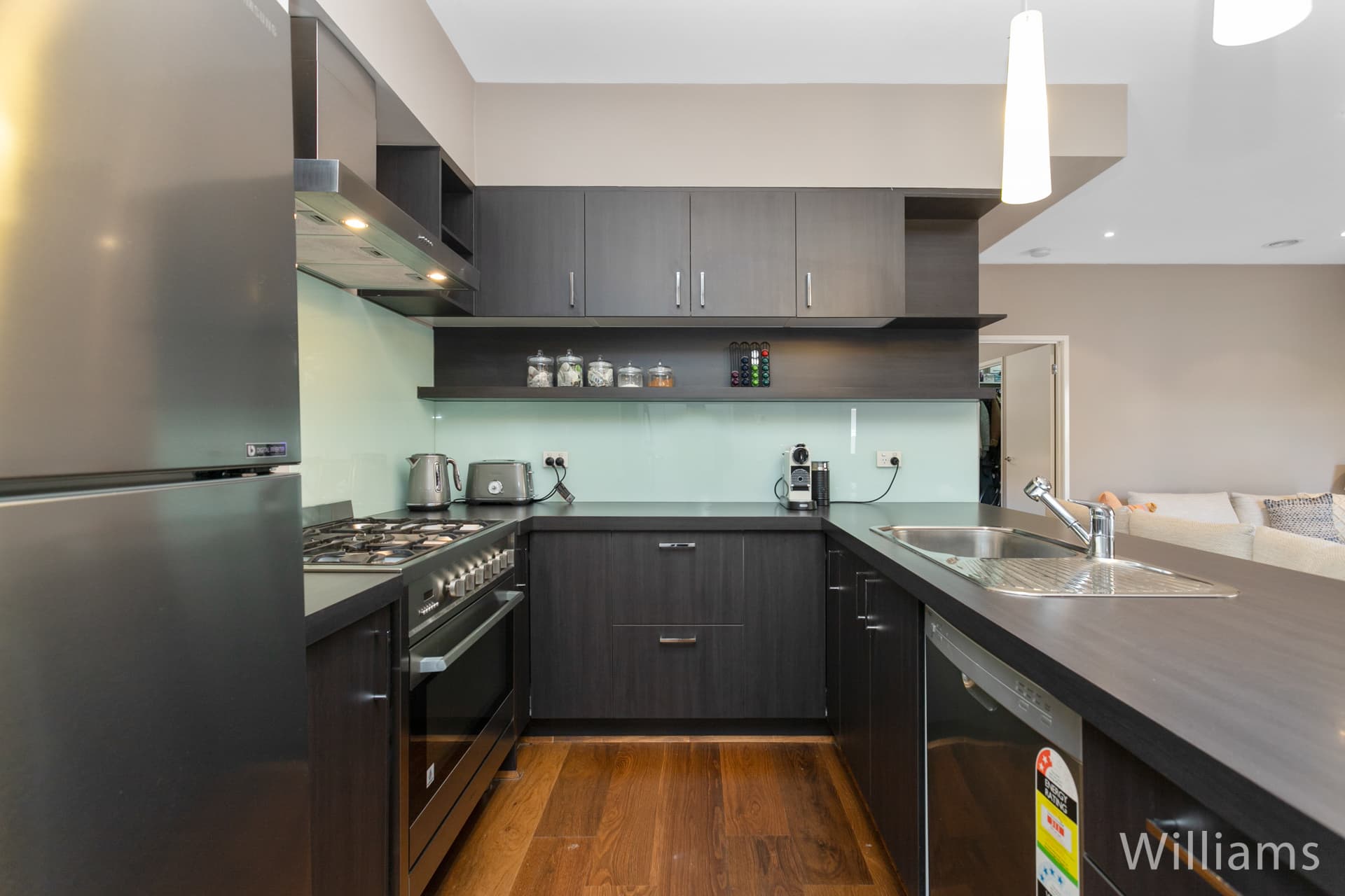 2/12 Huxtable Avenue, Altona North - Thumbnail 2
