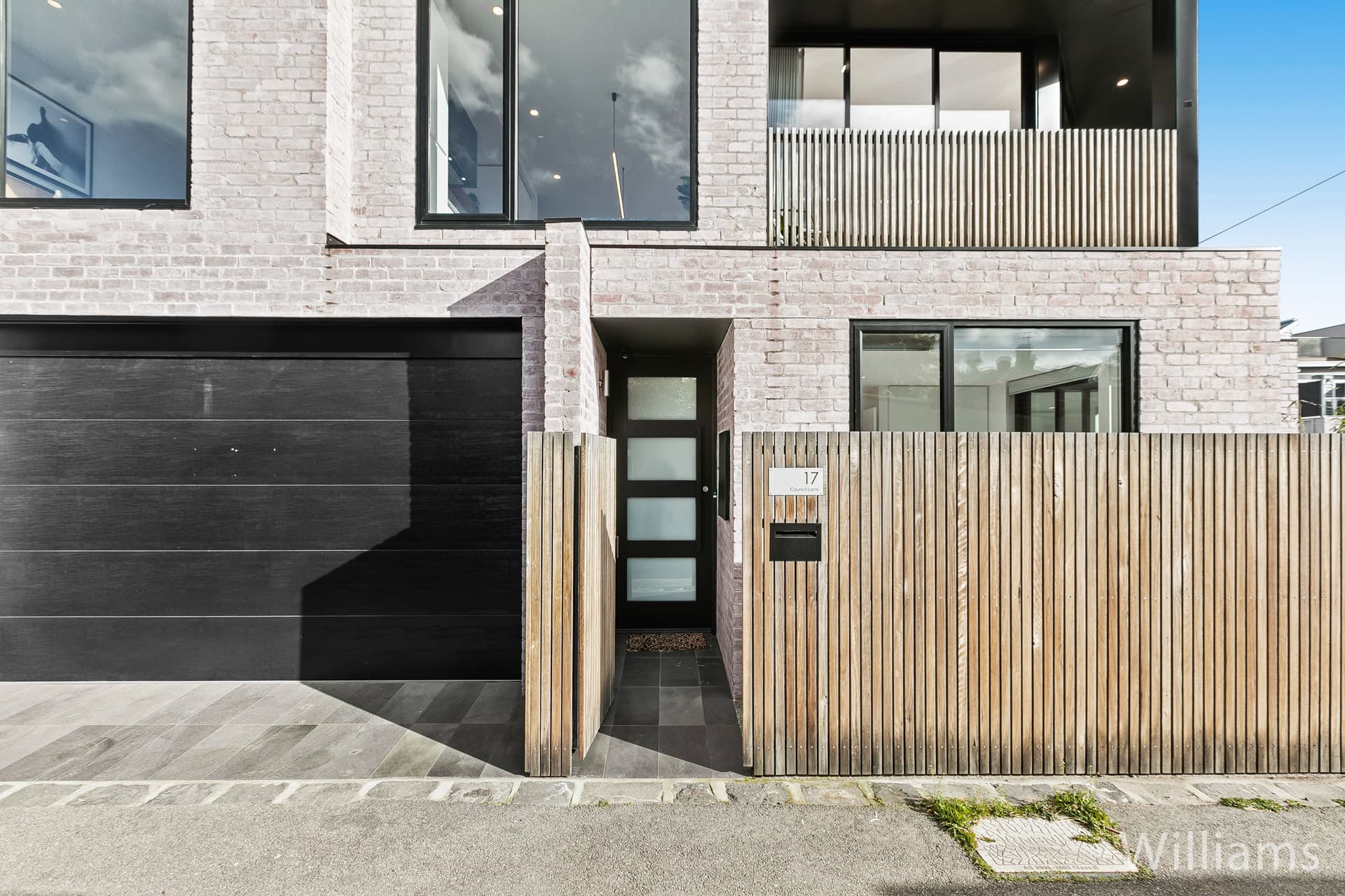 17 Council Lane, Williamstown - Thumbnail 2