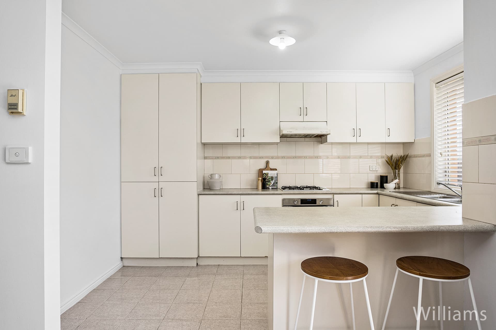 2/36 Rosshire Road, Newport - Thumbnail 6