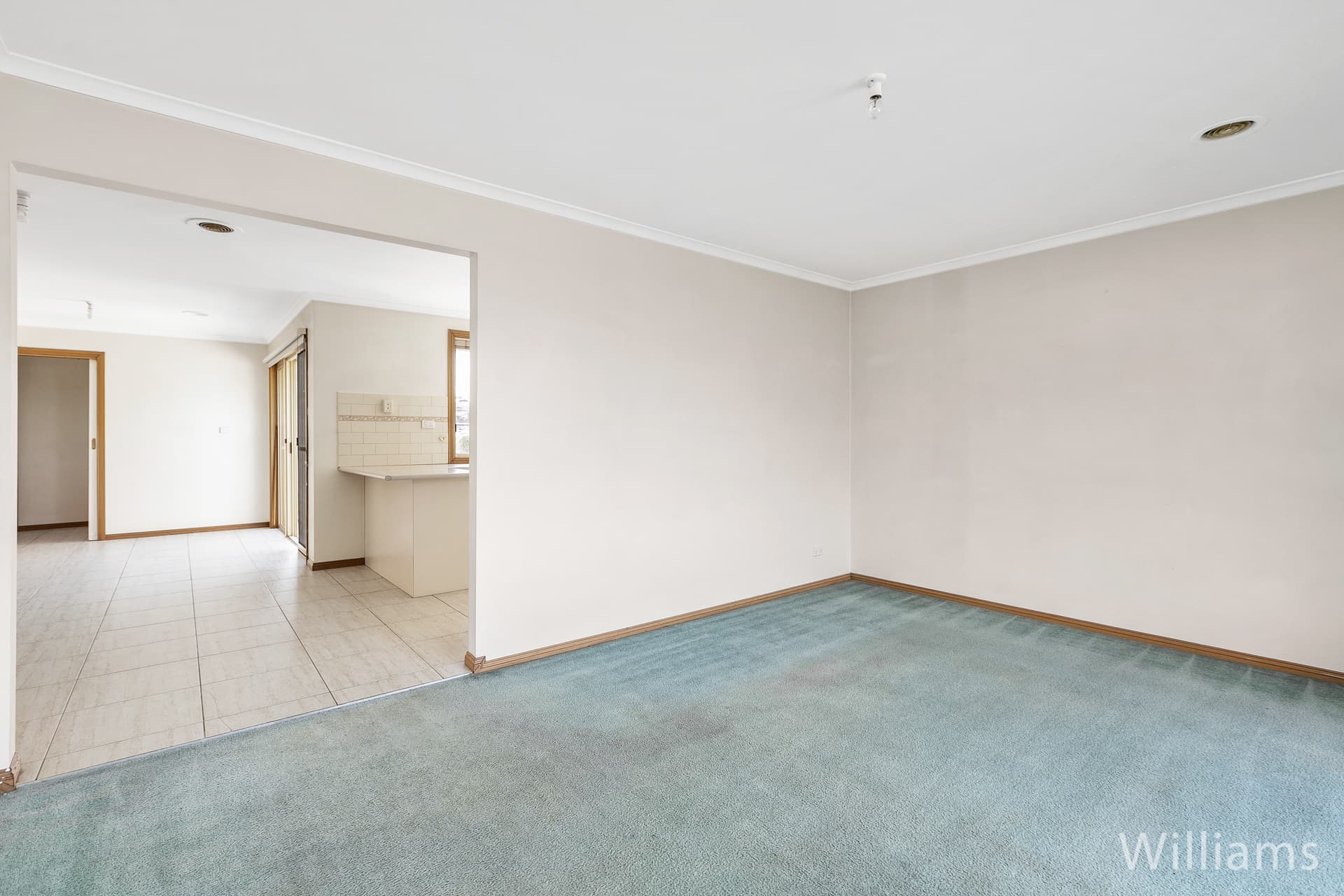 2/38 Collingwood Road, Newport - Thumbnail 2