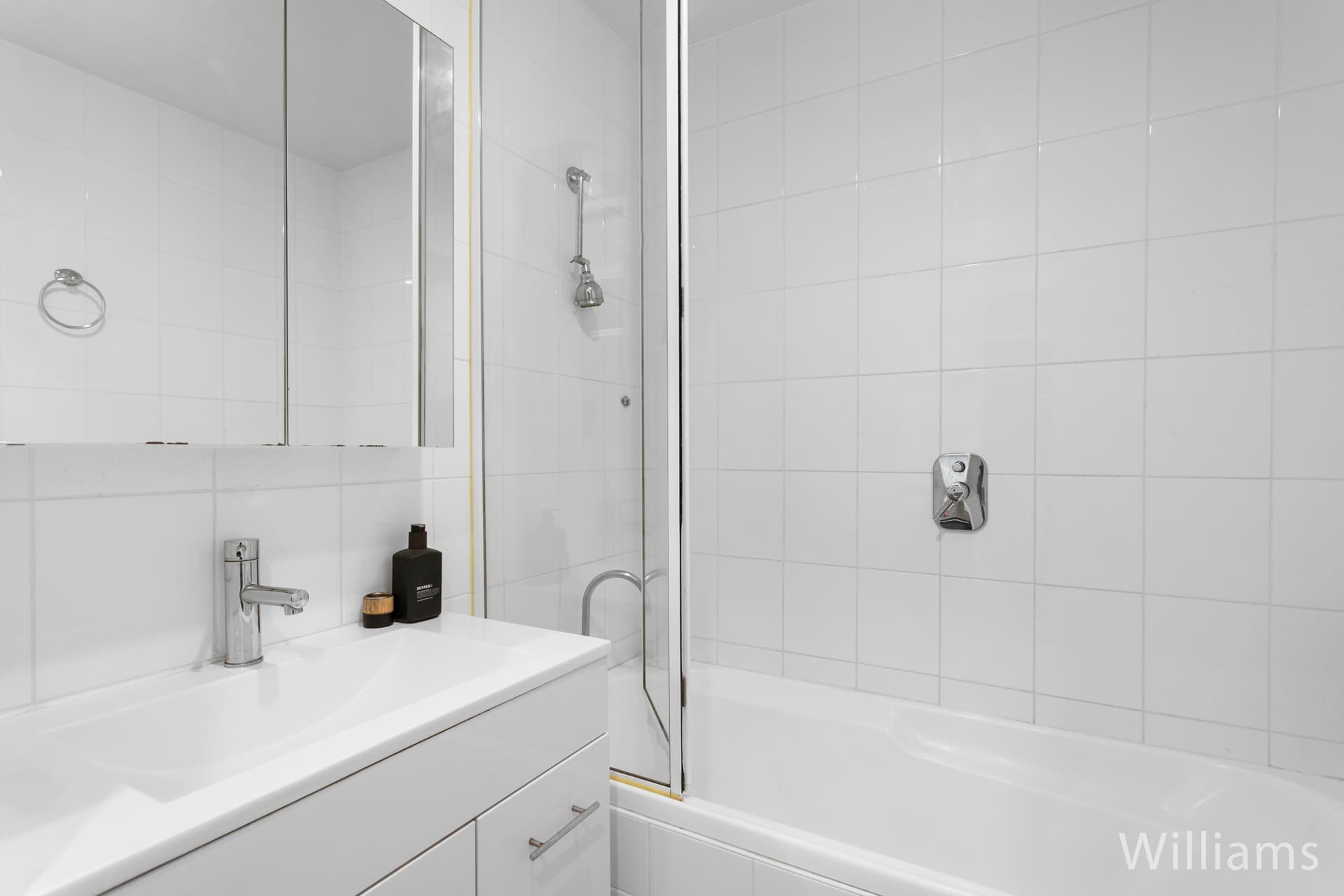 9/2 Thompson Street, Williamstown - Thumbnail 2
