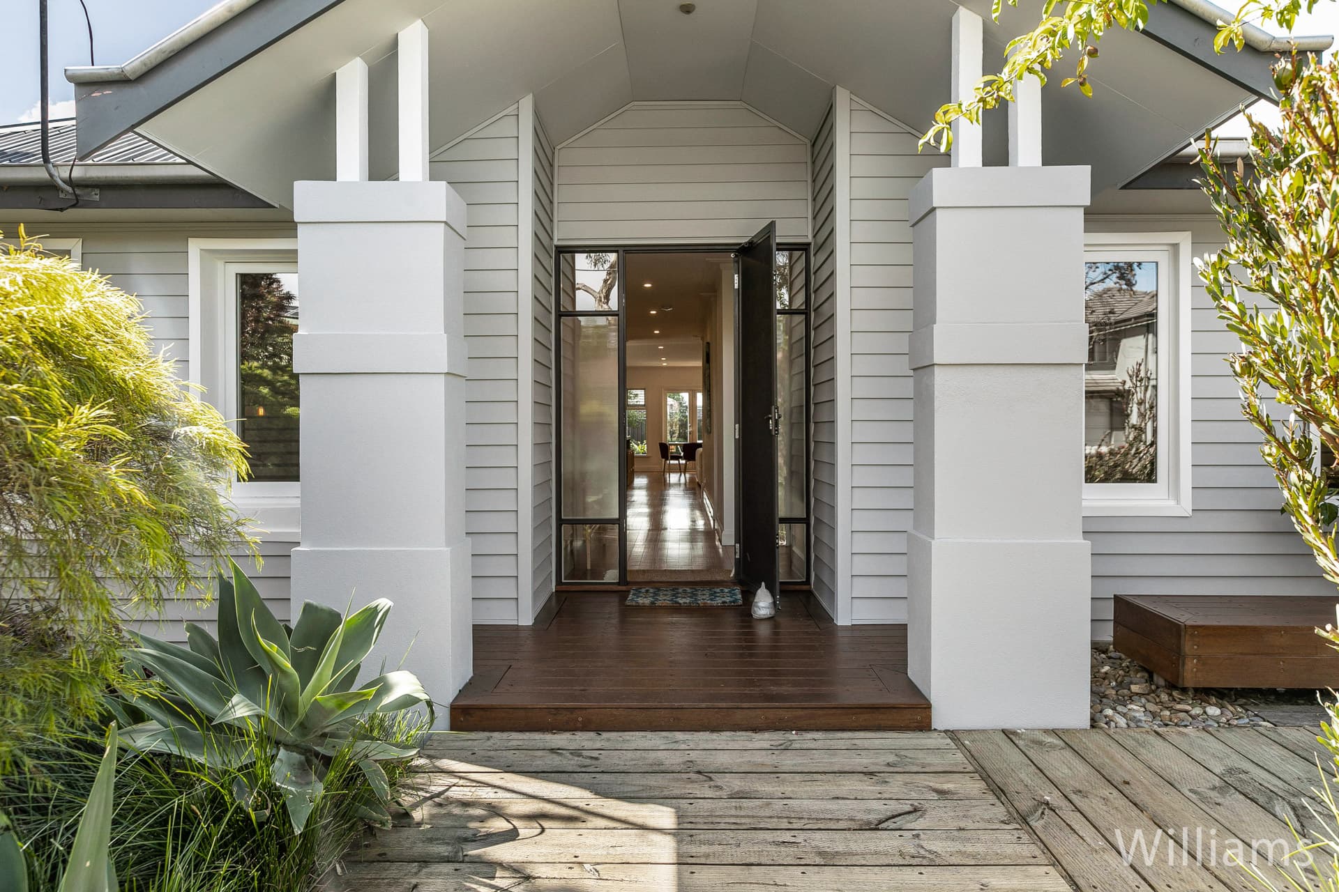22 Percy Street, Newport - Thumbnail 3