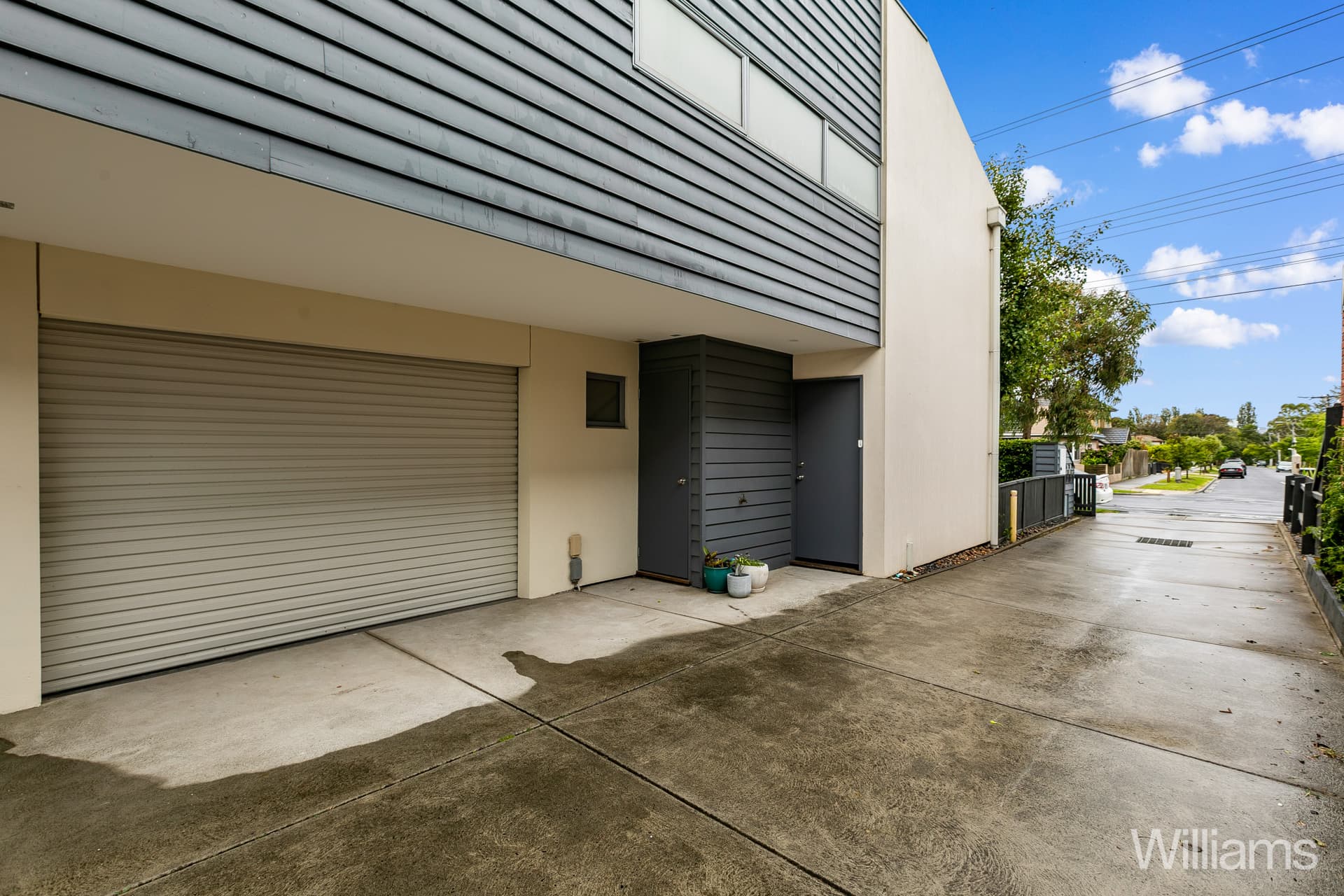 1/138 Roberts Street, Yarraville - Image 1