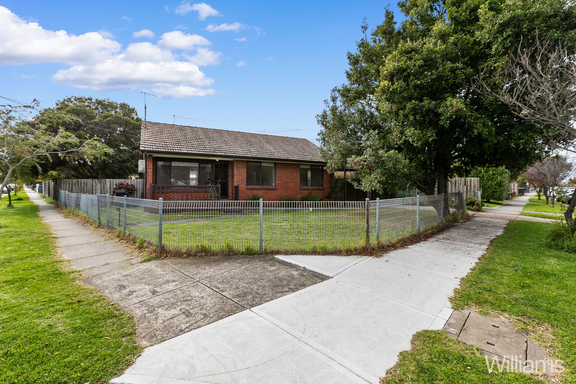 2 Bradley Street, Newport - Image 1