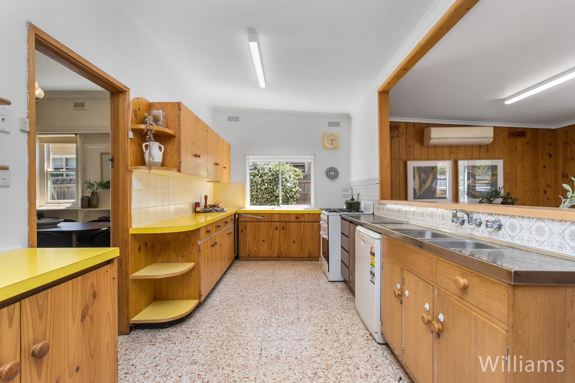 88 Woods Street, Newport - Thumbnail 2