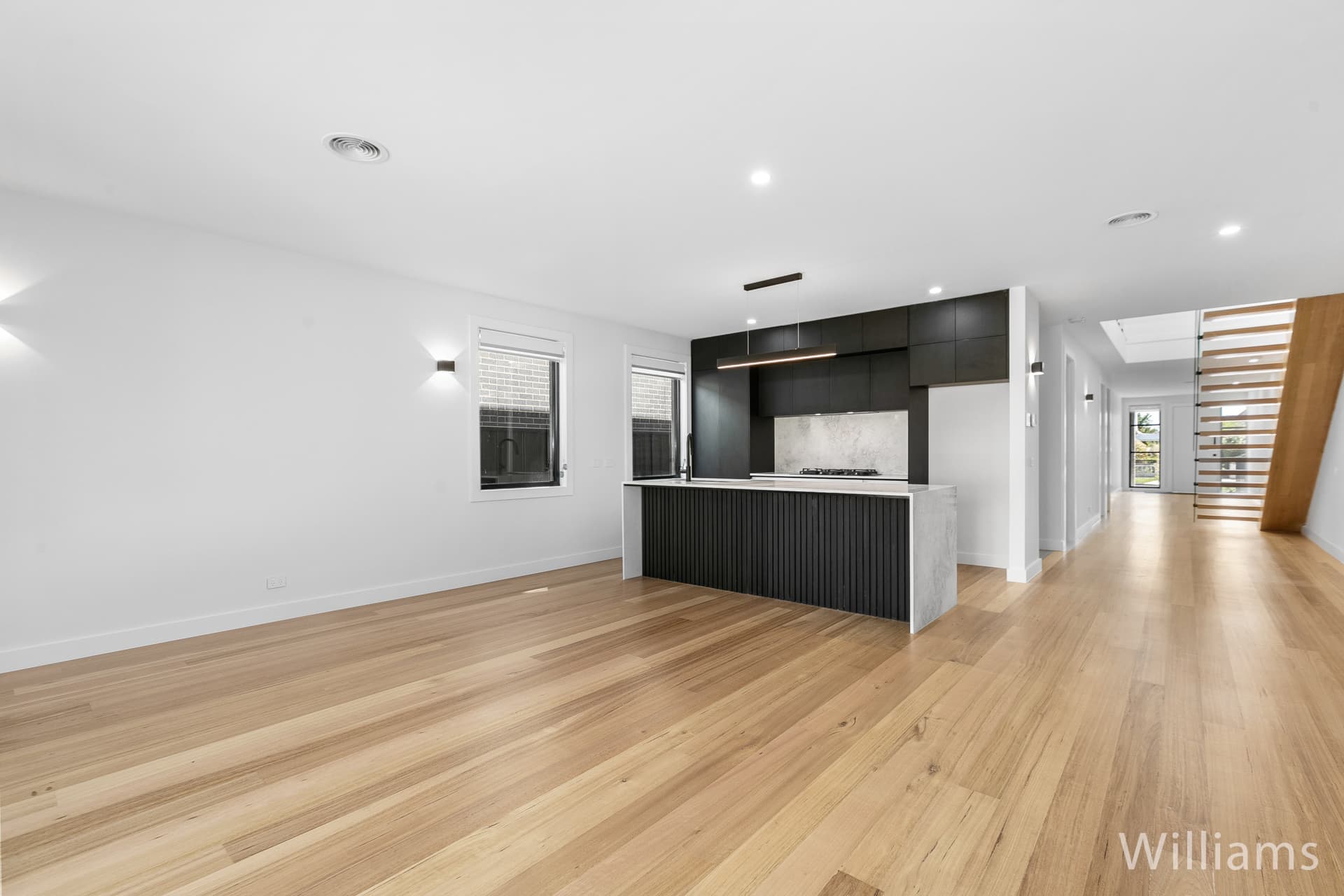 18 MacDonald Avenue, Altona North - Thumbnail 6