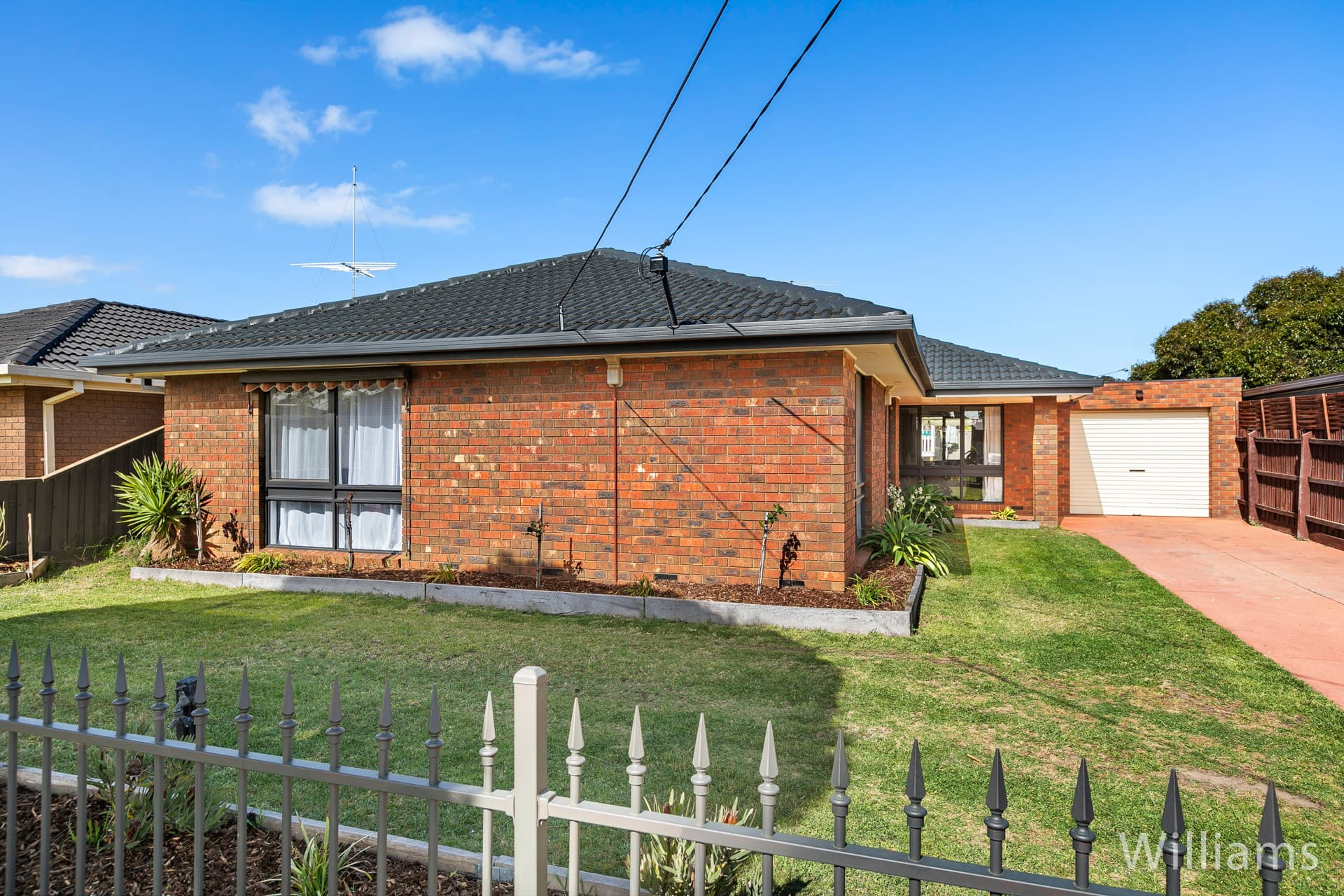 5 Pyramus Place, Altona Meadows - Image 1