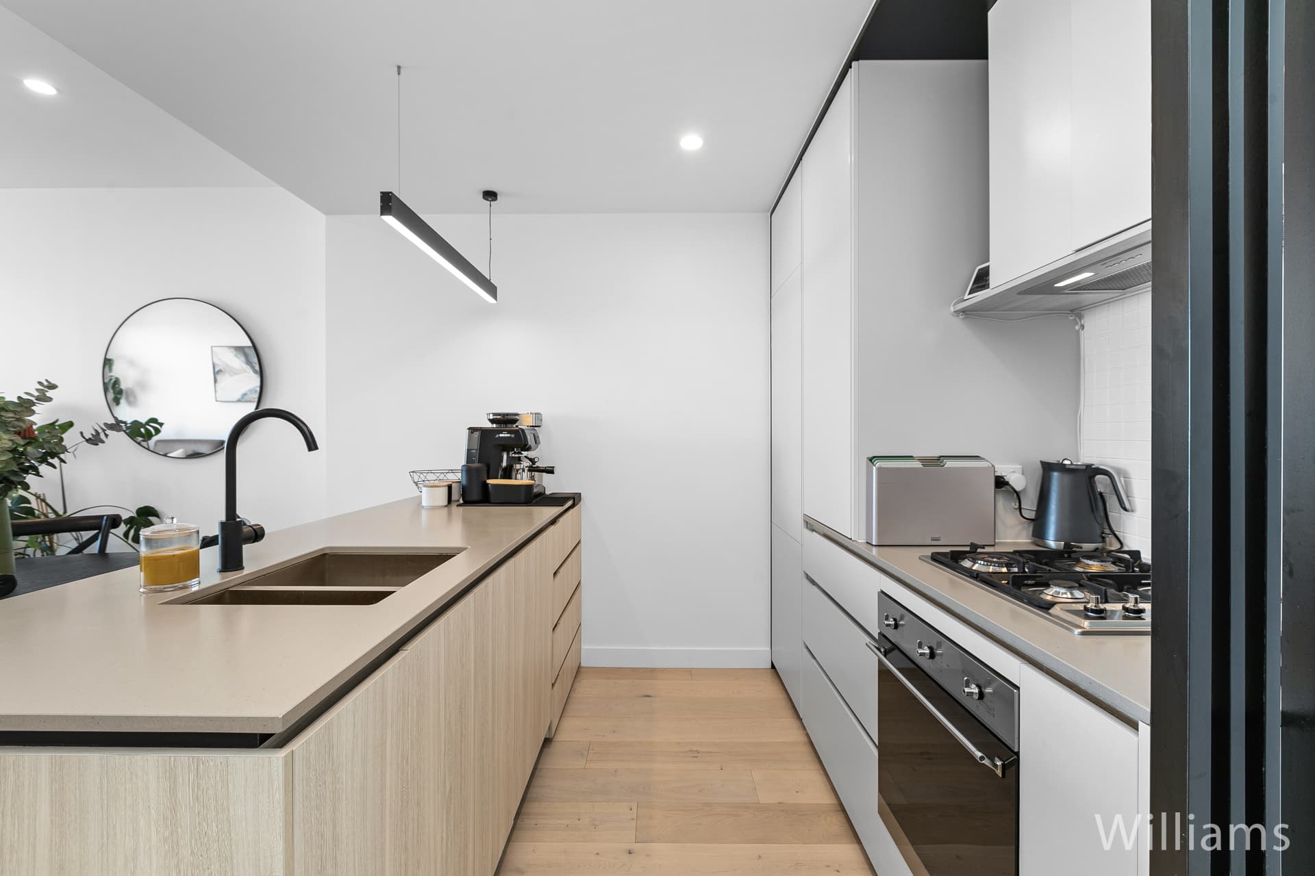 308/455 Melbourne Road, Newport - Thumbnail 4