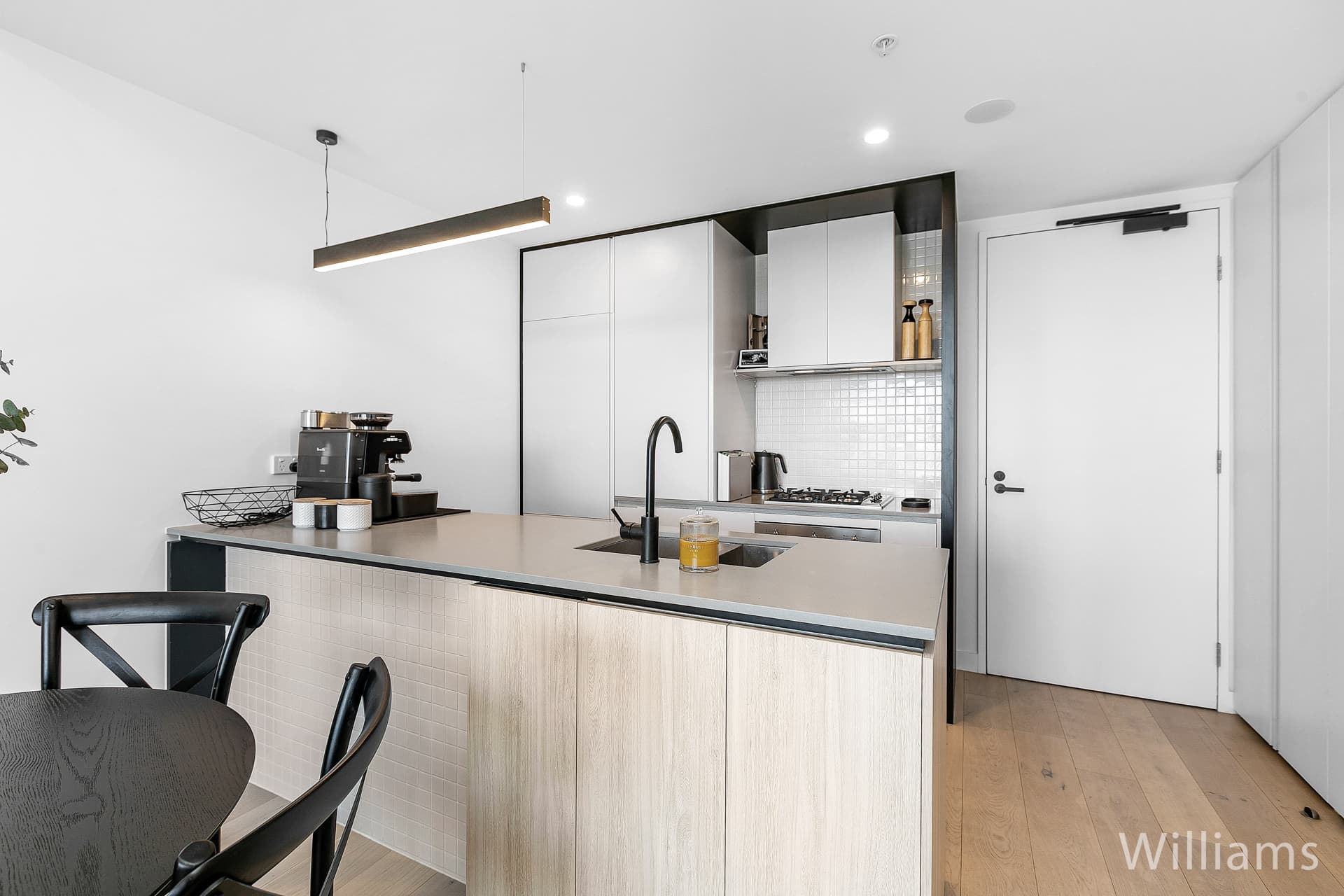 308/455 Melbourne Road, Newport - Thumbnail 6
