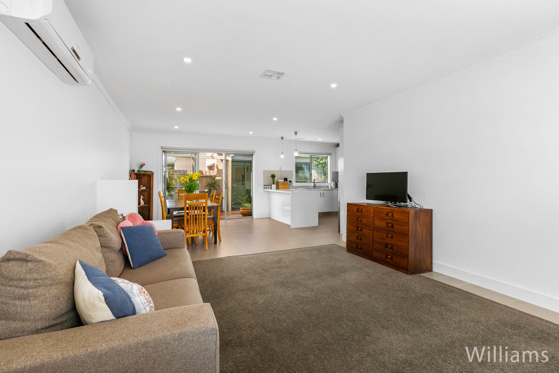 1/8 Collins Avenue, Altona North - Thumbnail 4