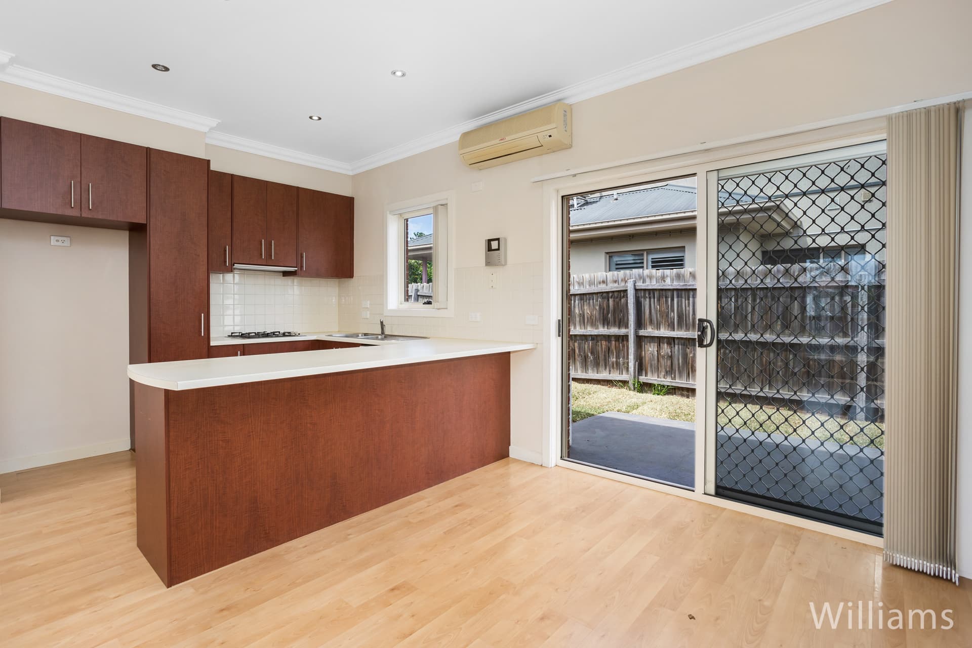 75 Corrigan Avenue, Brooklyn - Thumbnail 7