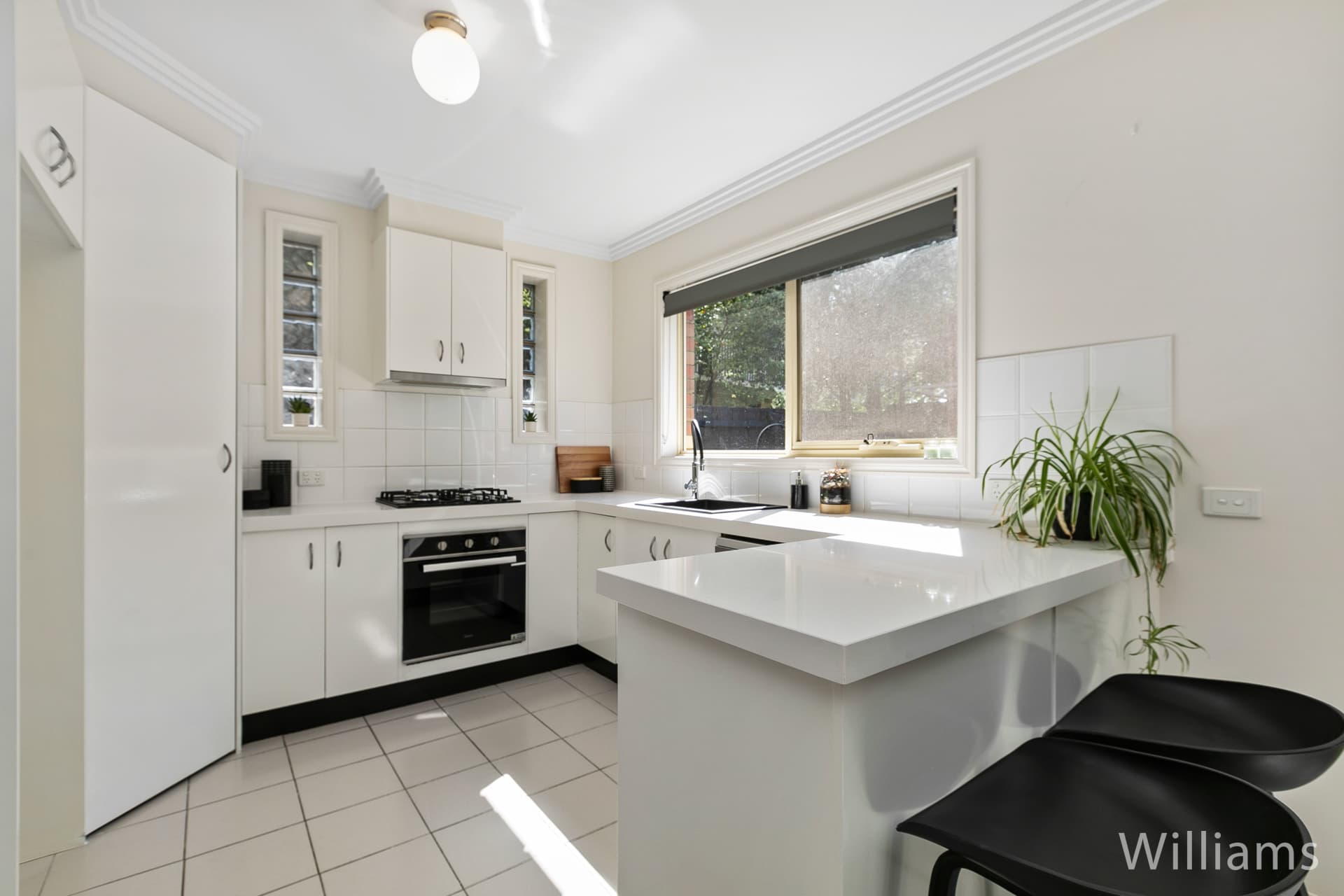 2/14 Romawi Street, Altona - Thumbnail 6