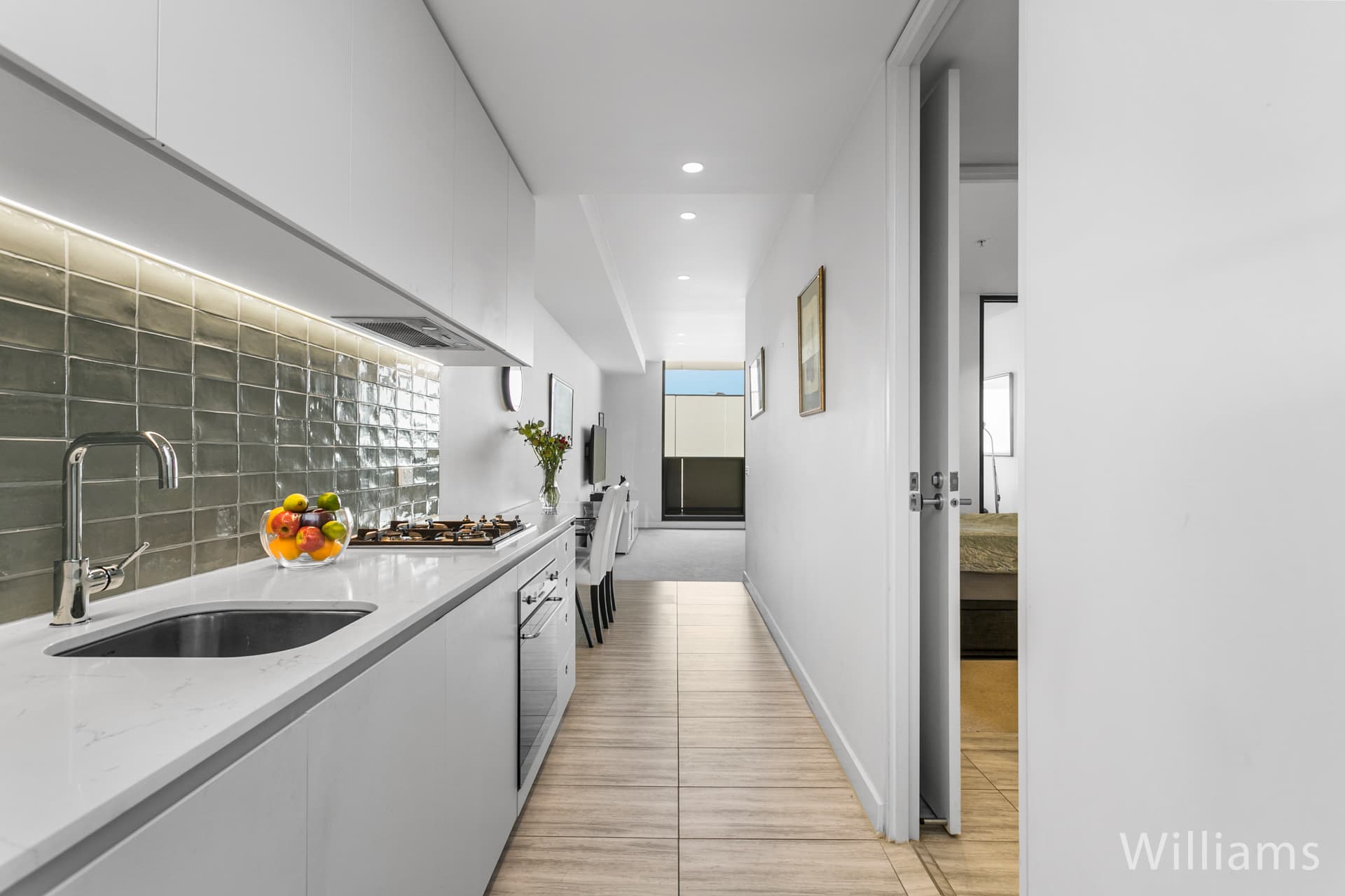 213/47 Nelson Place, Williamstown - Thumbnail 2