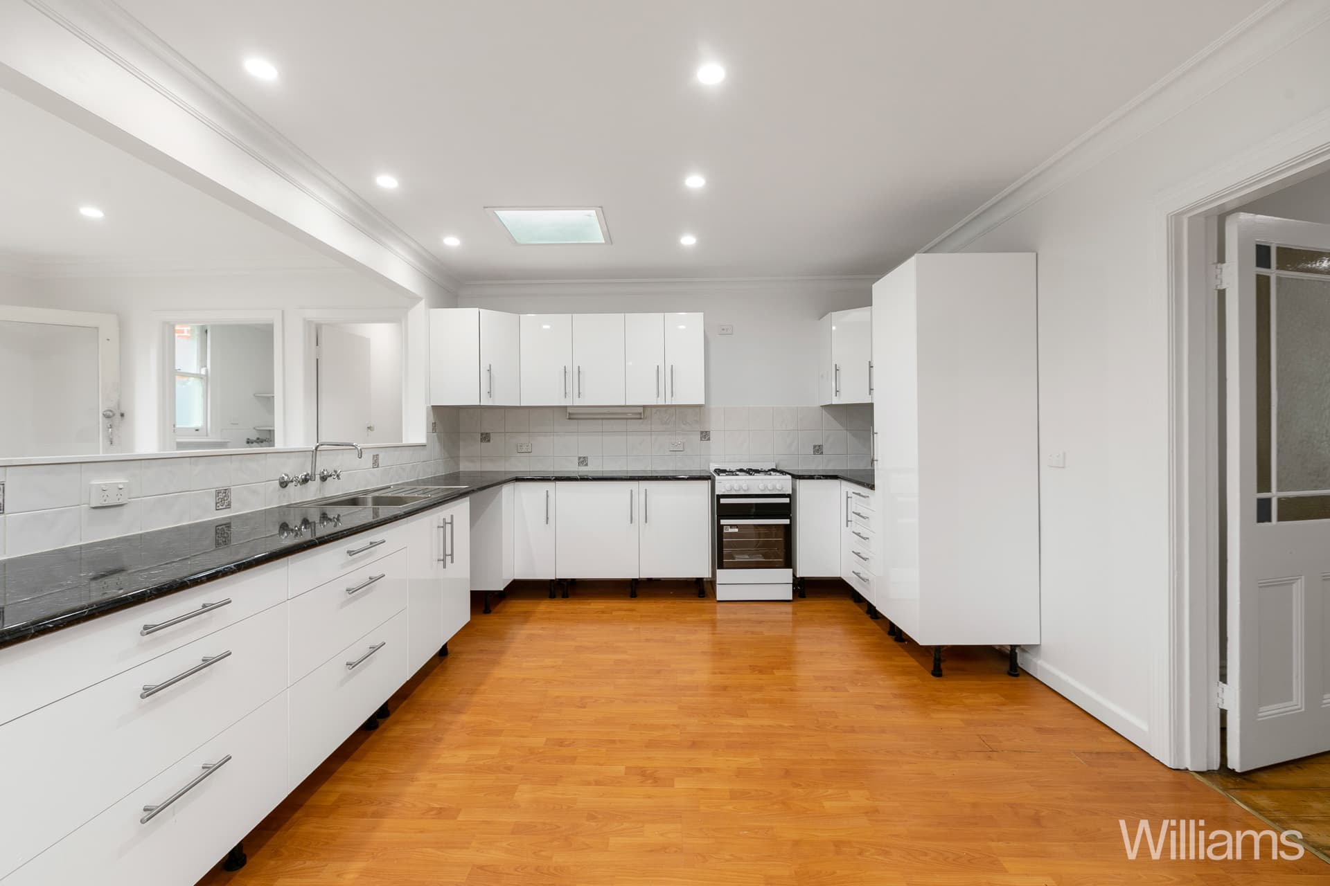 61 Blackshaws Road, Newport - Thumbnail 5