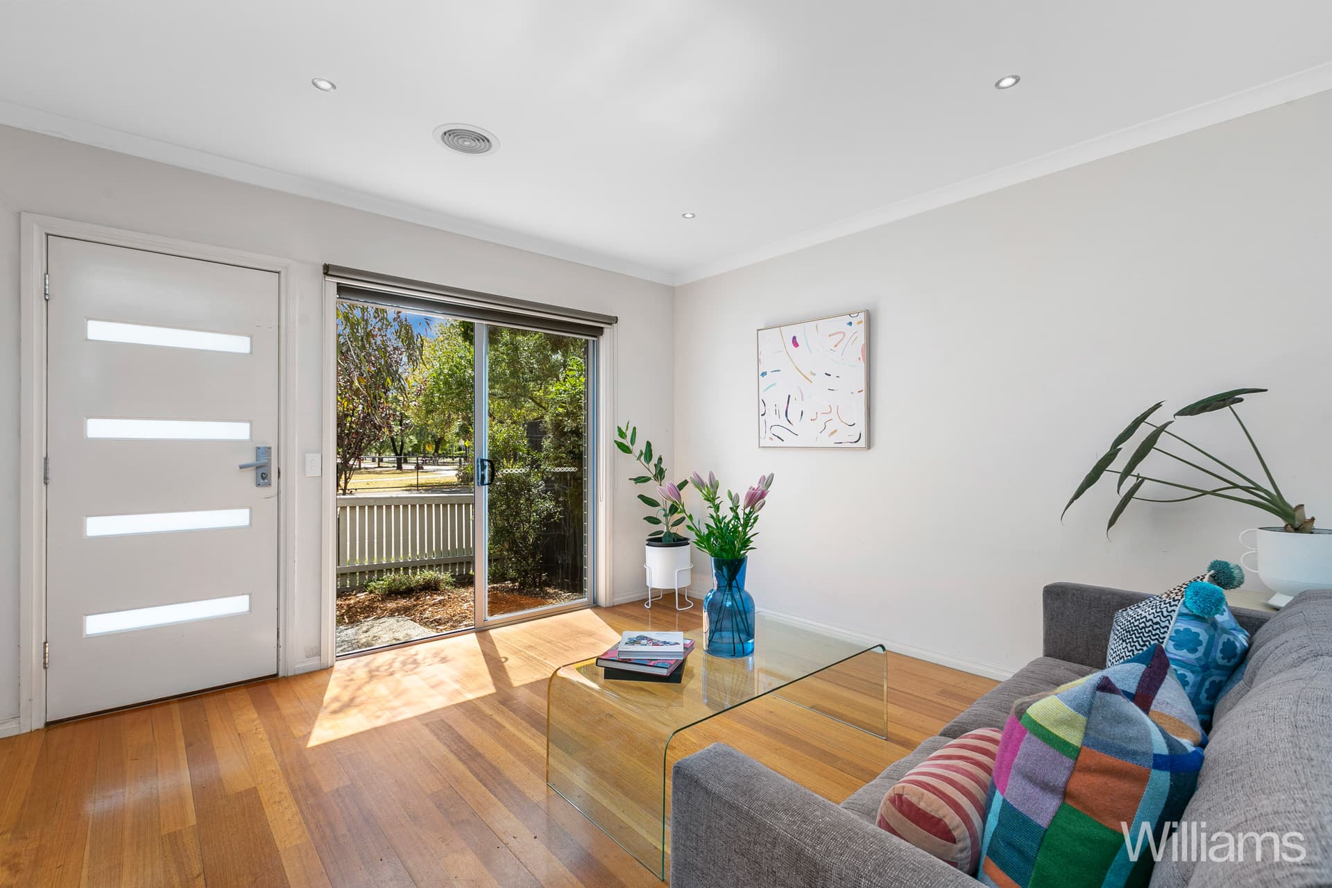 7 Brunel Street, South Kingsville - Thumbnail 2