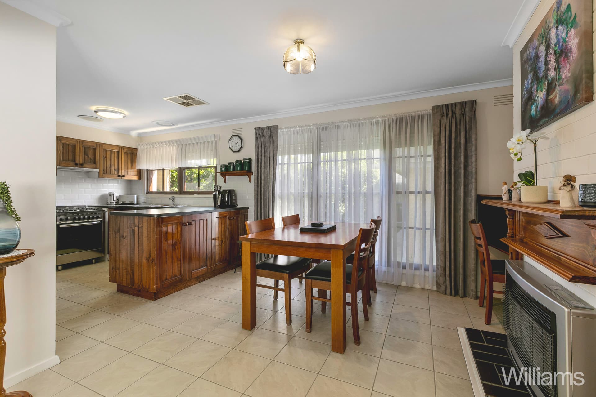 27 Richard Street, Williamstown - Thumbnail 6