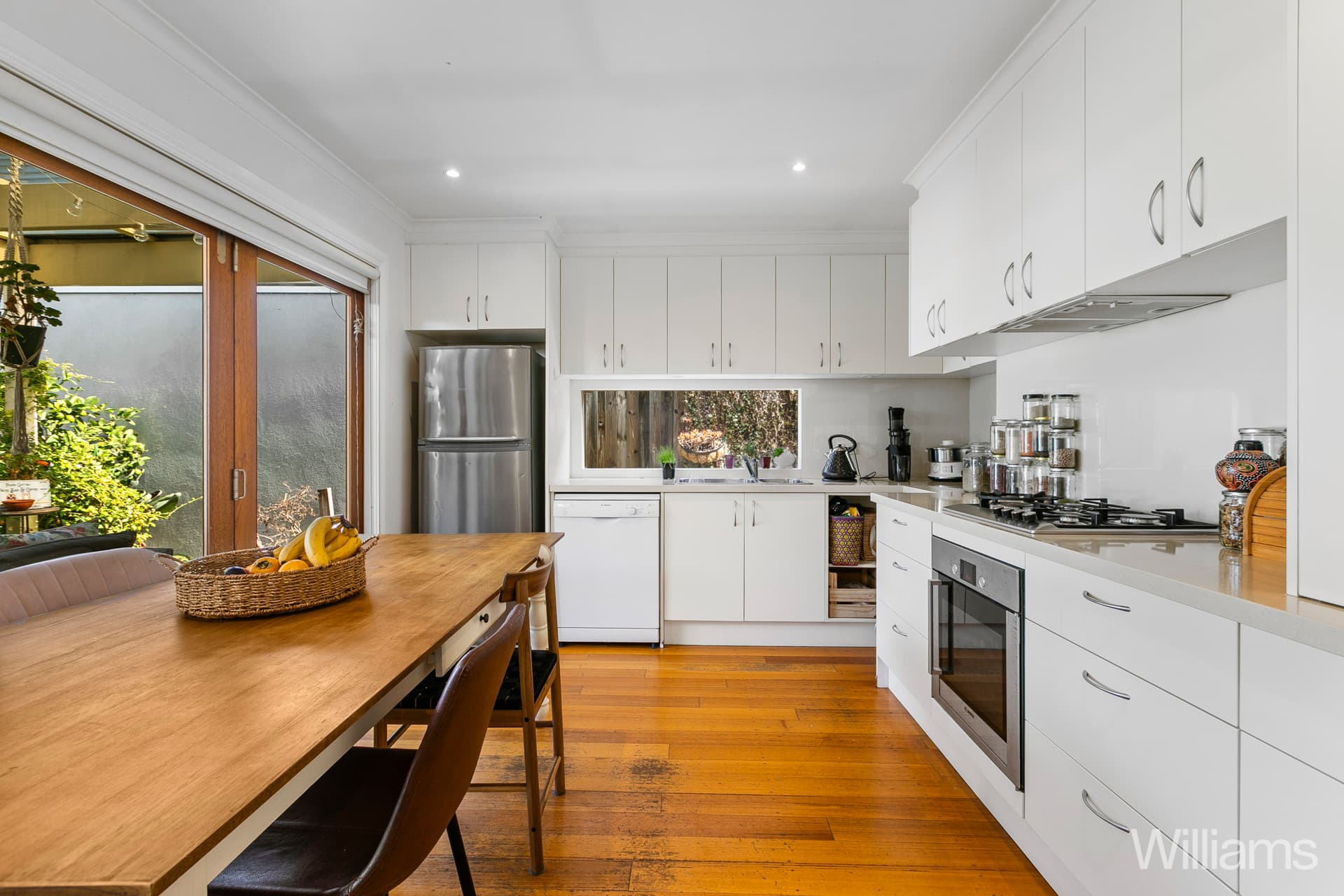 58 Railway Crescent, Williamstown - Thumbnail 4