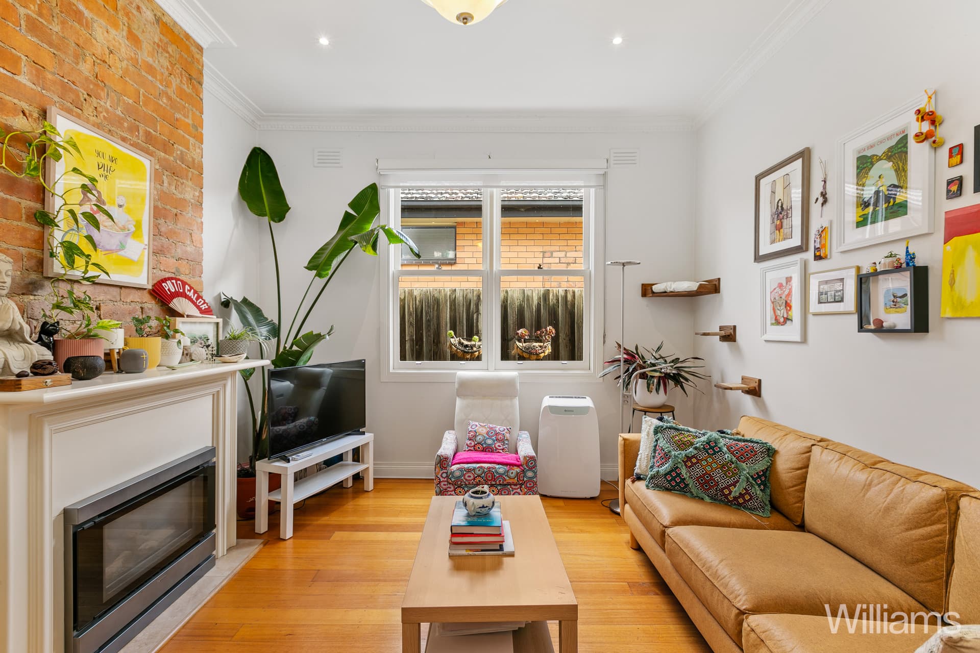 58 Railway Crescent, Williamstown - Thumbnail 2