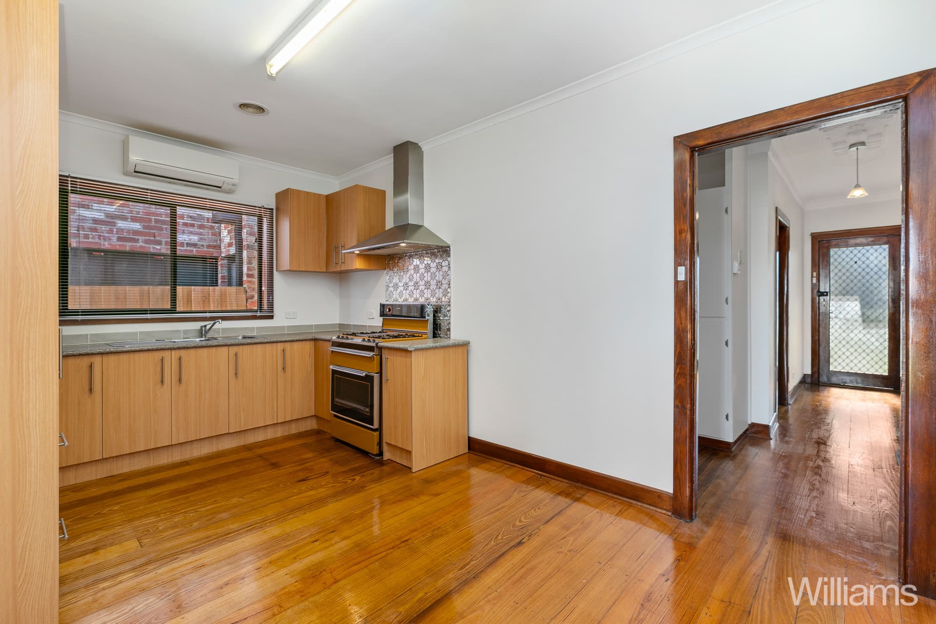 99 Newcastle Street, Newport - Thumbnail 8