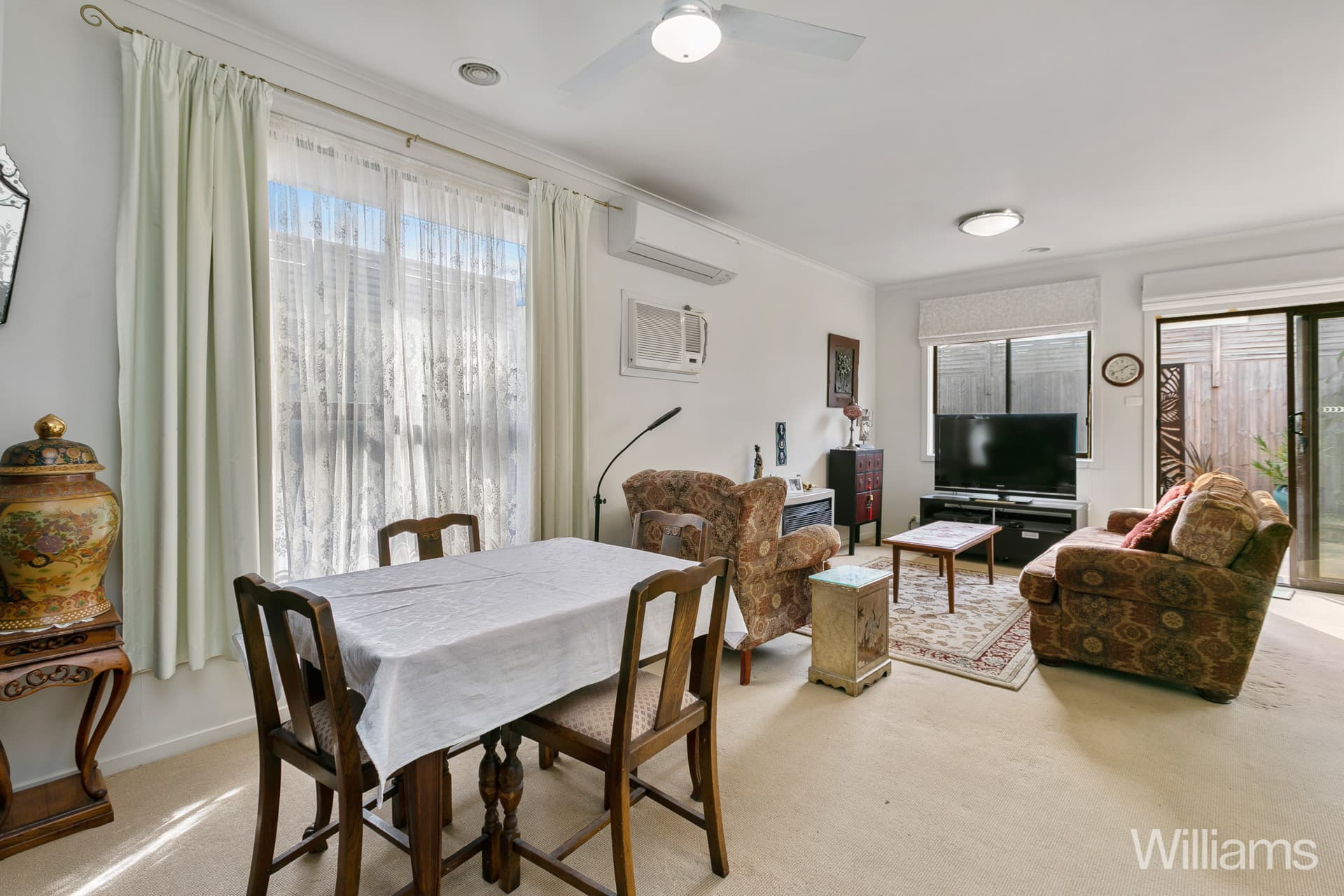 16 Collins Street, Williamstown - Thumbnail 3