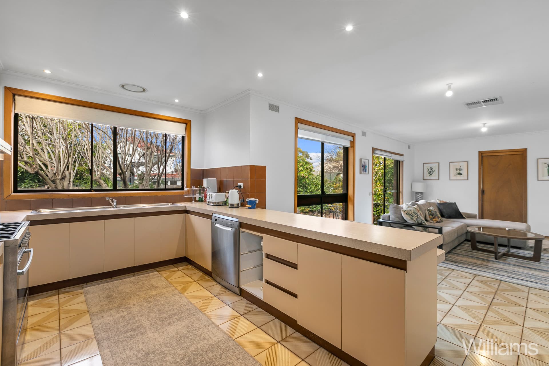 3 Collingwood Road, Newport - Thumbnail 6