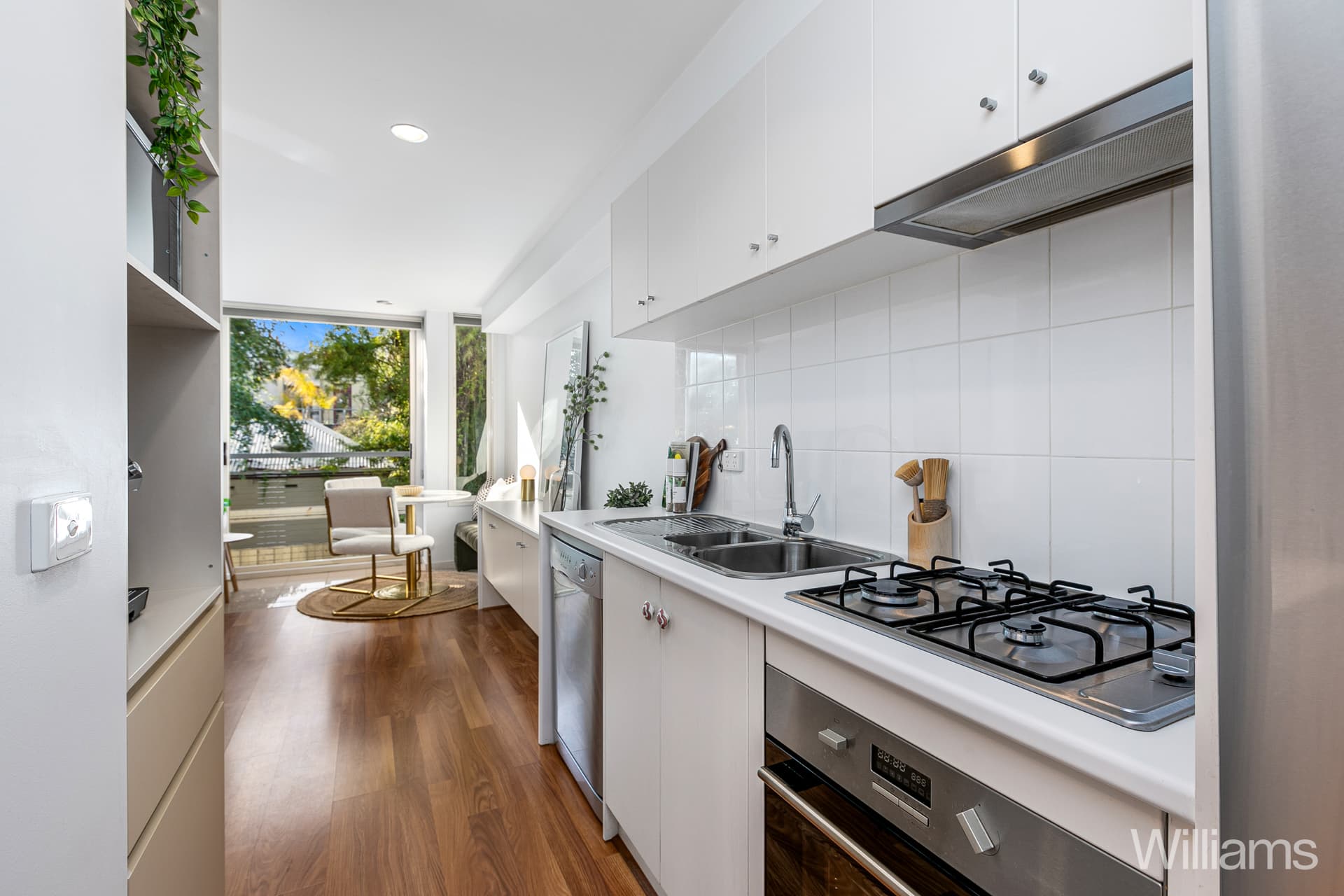 10/2 Thompson Street, Williamstown - Thumbnail 3