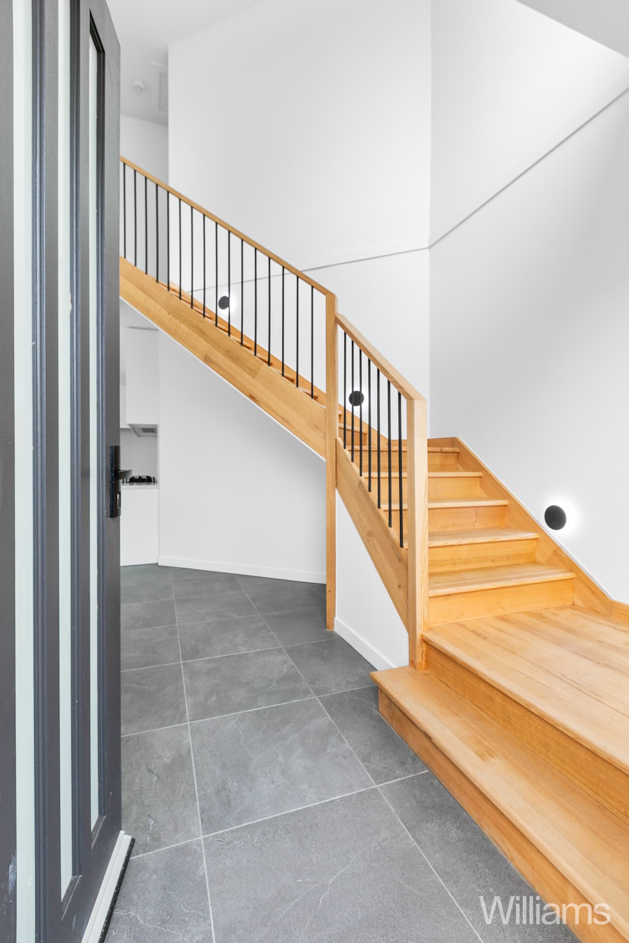 1/26 Lawrence Court, Altona North - Thumbnail 2