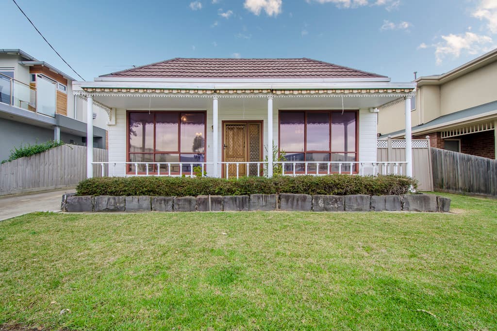 32 Bayview Street, Williamstown - Image 1