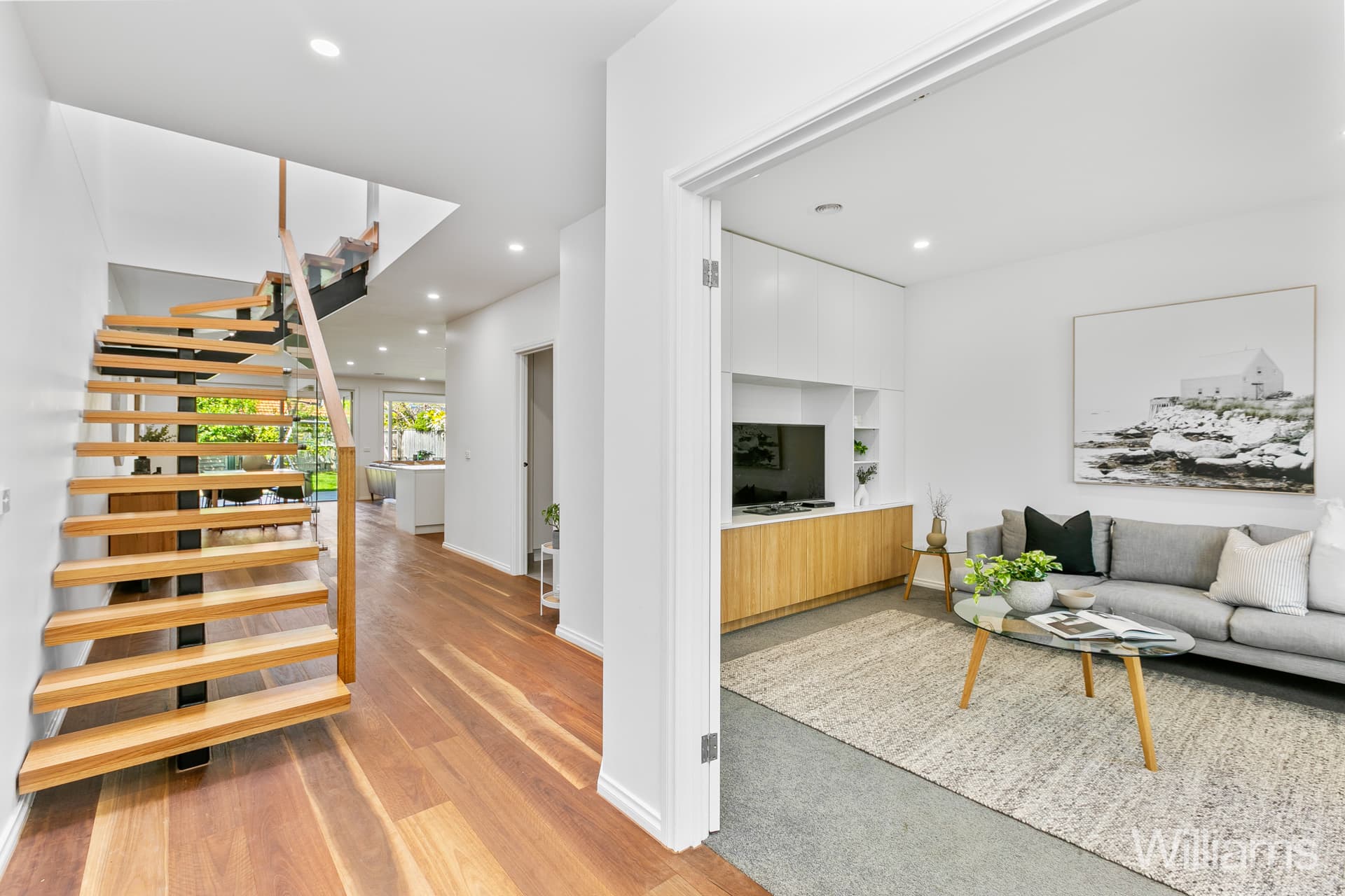 12 West Court, Williamstown - Thumbnail 4