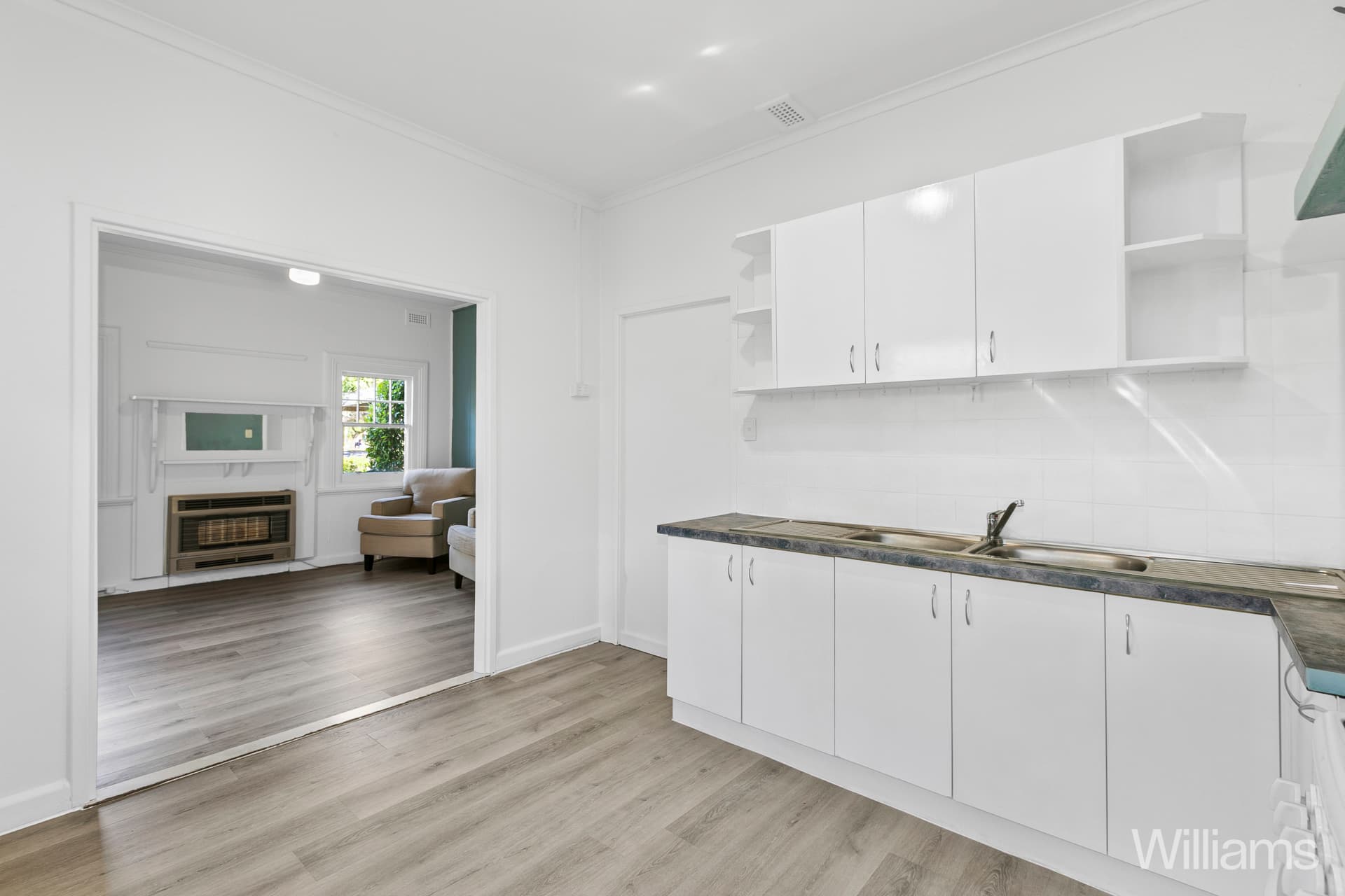 10 Fowler Crescent, Newport - Thumbnail 8