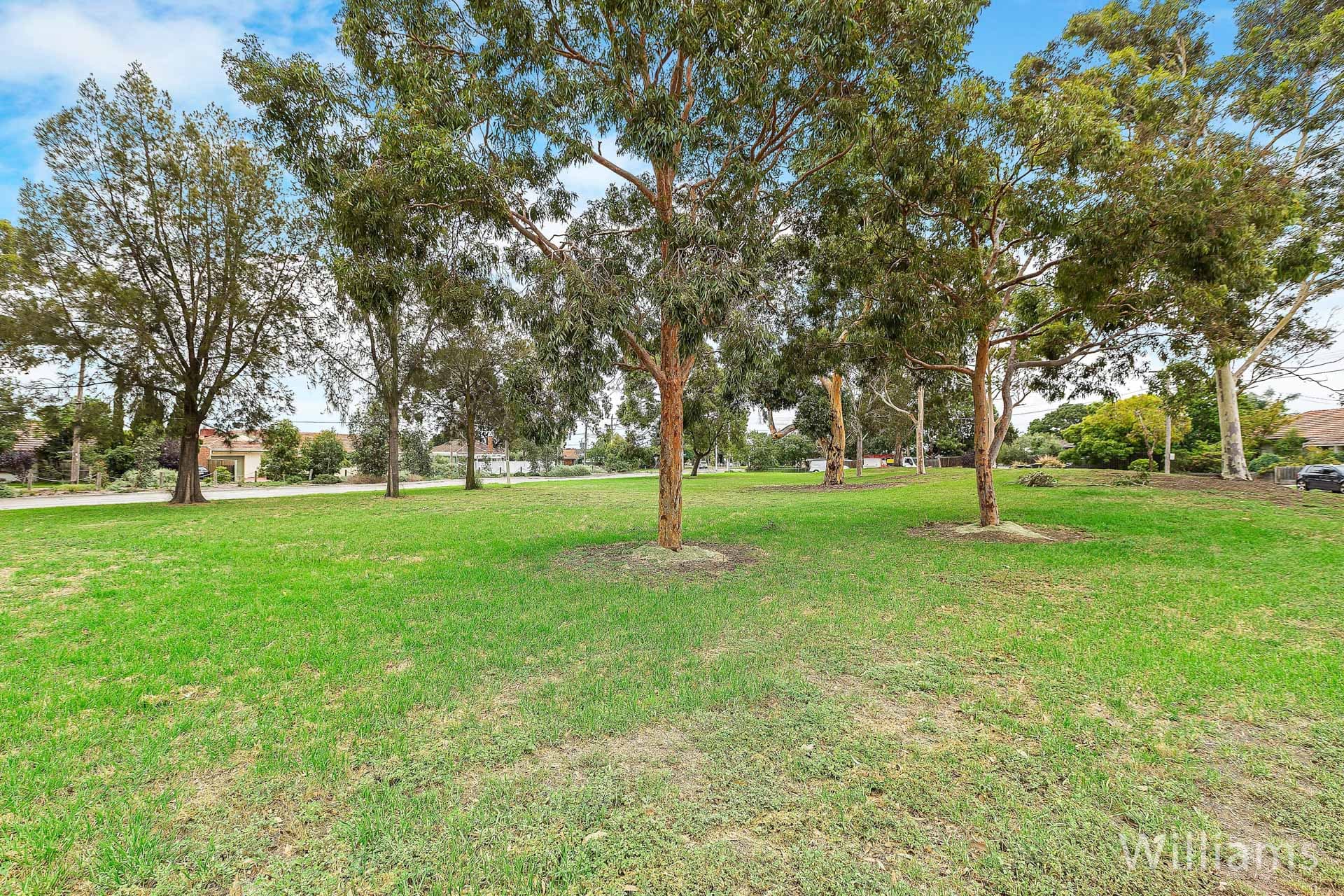 10 Fowler Crescent, Newport - Thumbnail 3