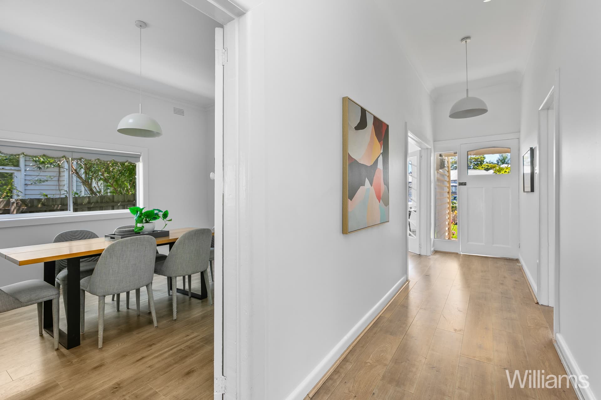 23 Russell Place, Williamstown - Thumbnail 3