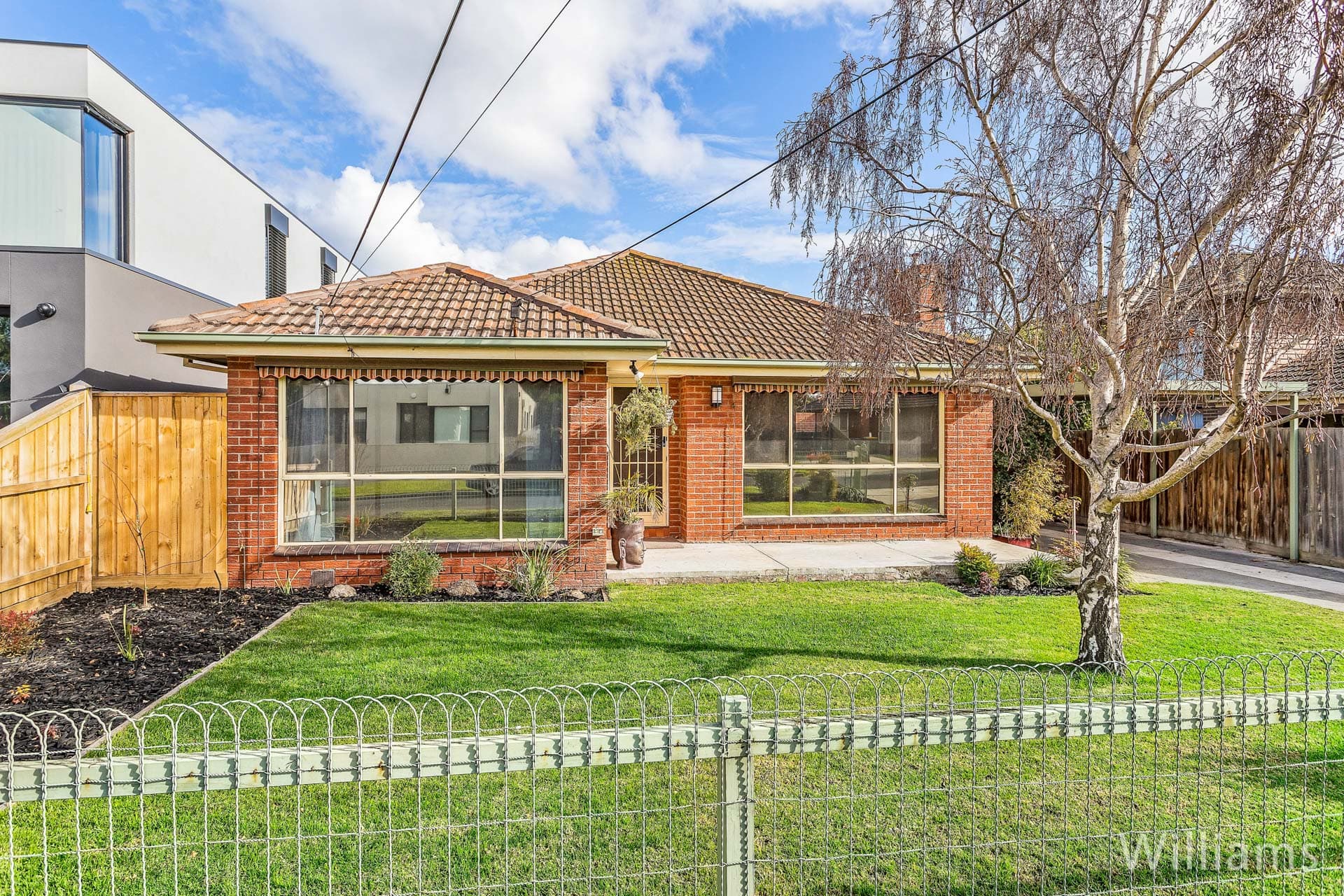 30 Simmons Drive, Seaholme - Image 1