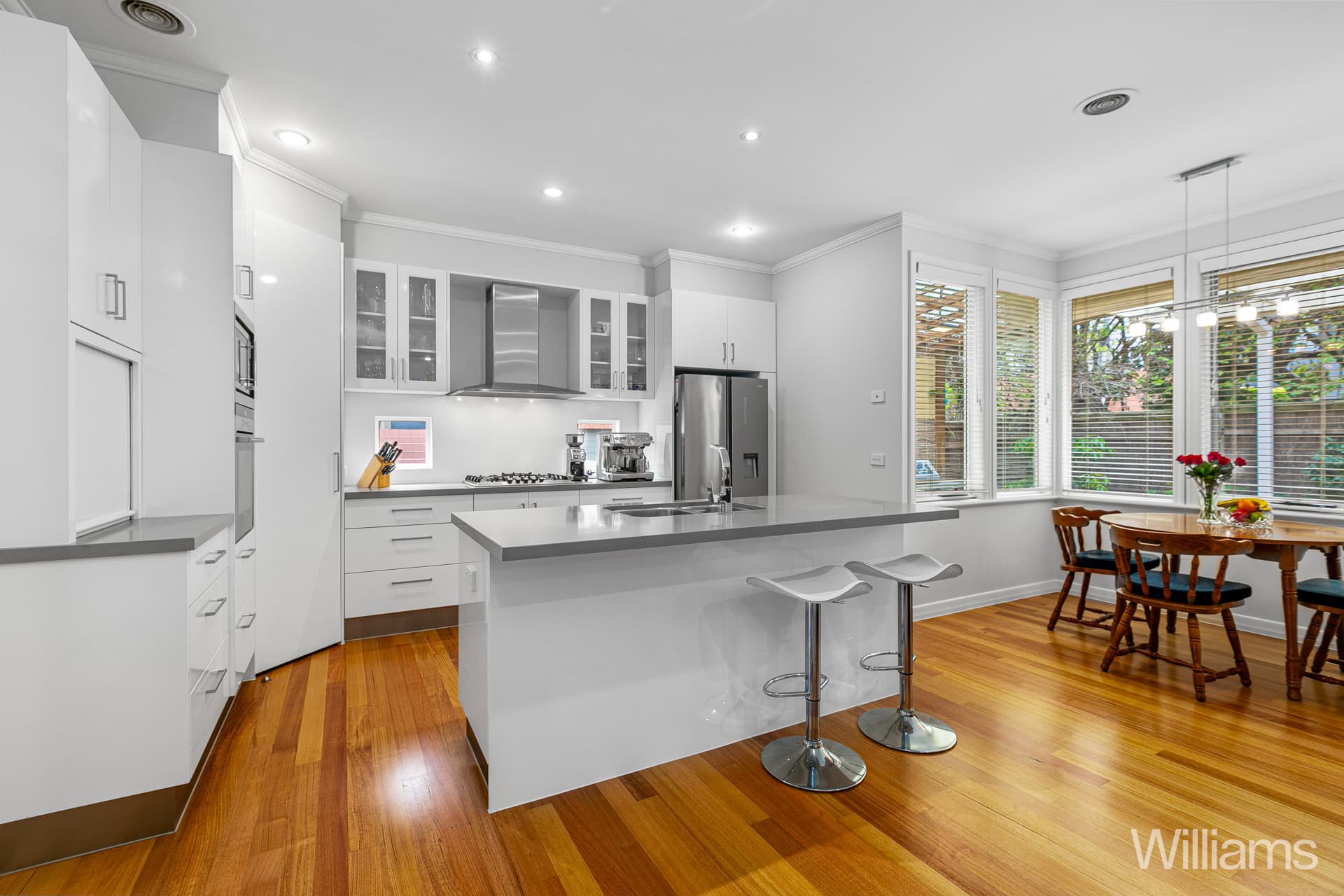 52 Crofton Drive, Williamstown - Thumbnail 4