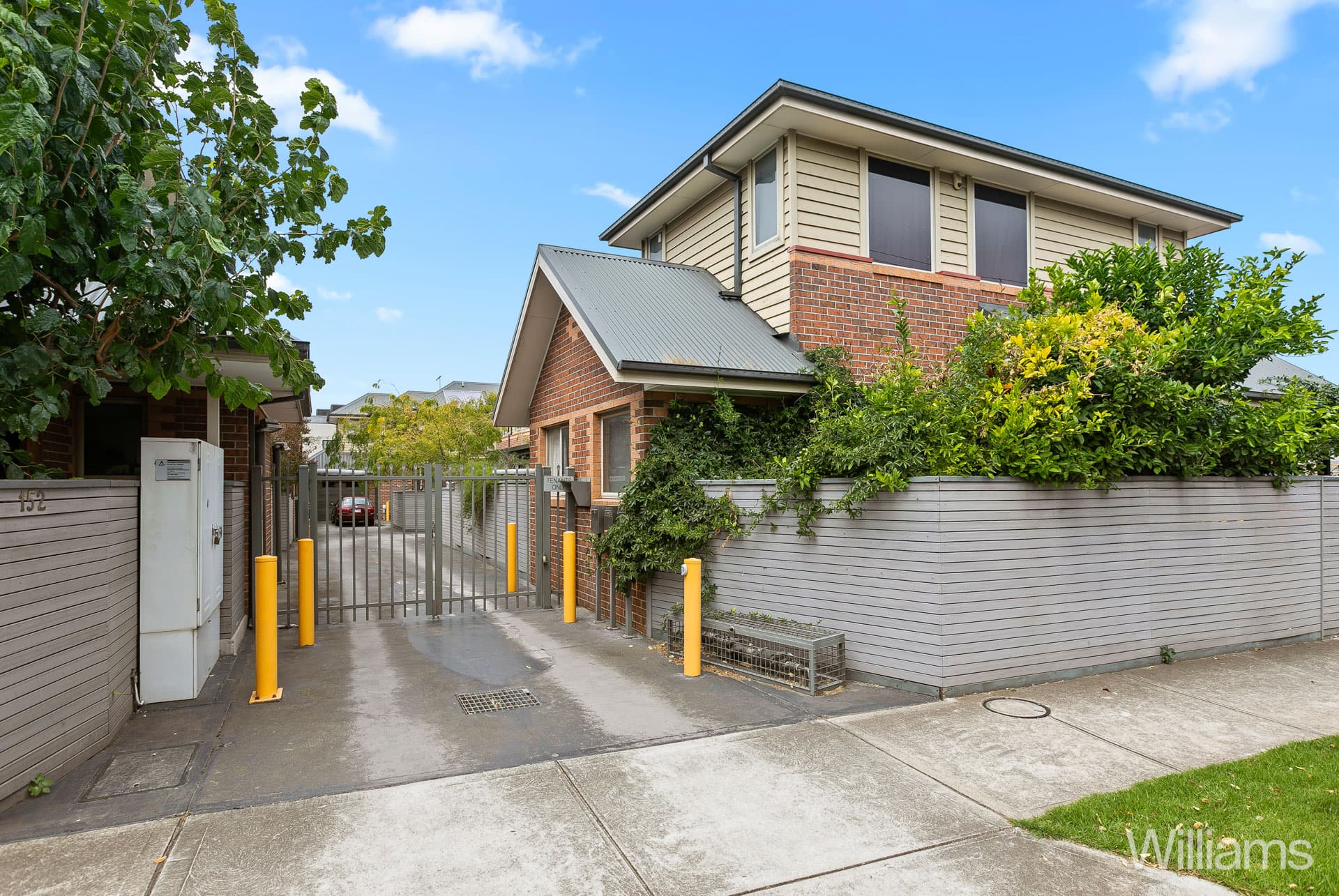 2/152 Hall Street, Spotswood - Image 1