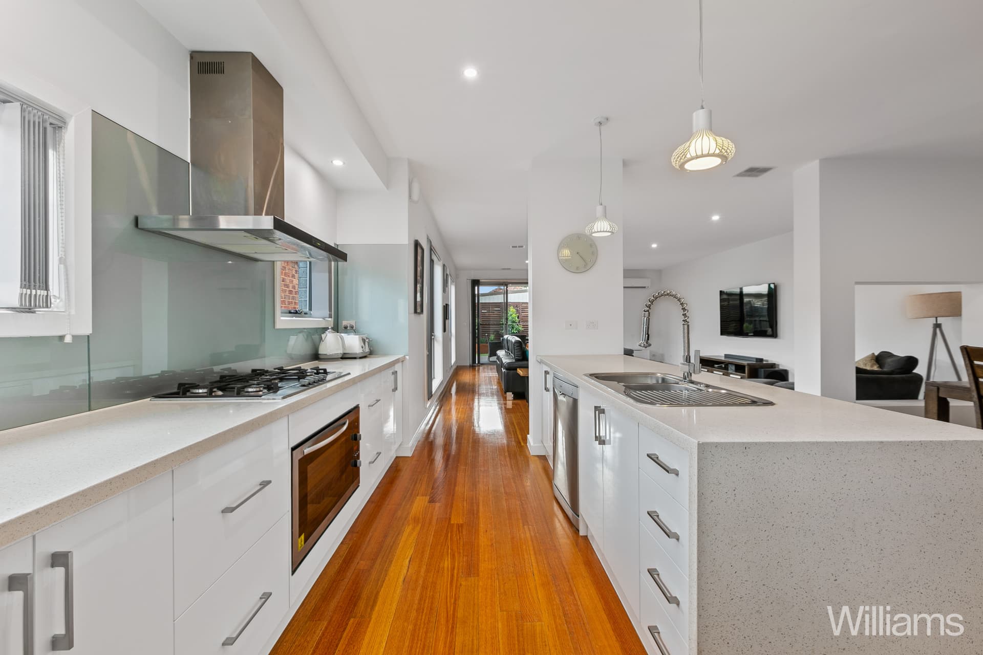 9 Charlotte Street, Newport - Thumbnail 5