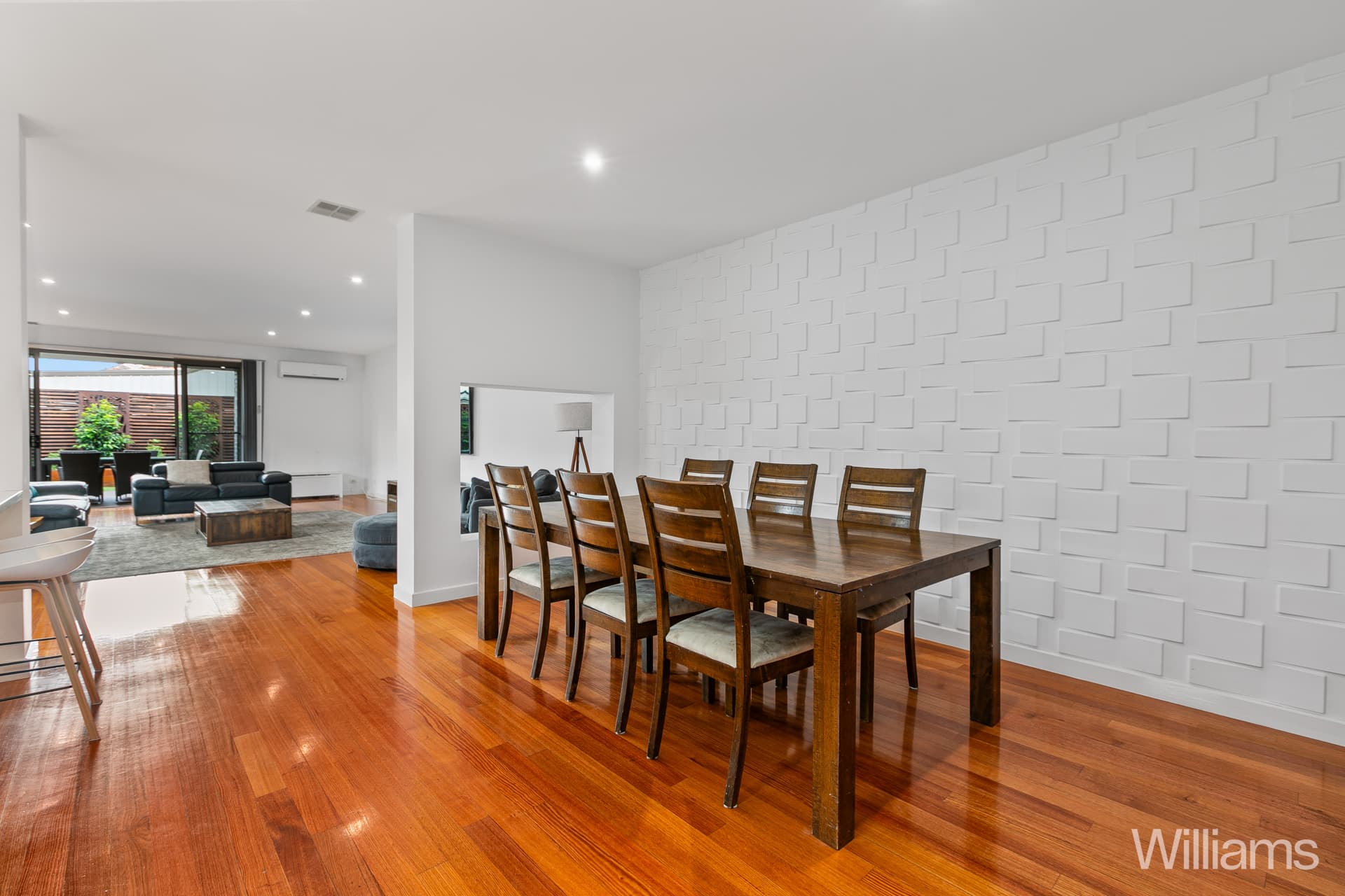 9 Charlotte Street, Newport - Thumbnail 7
