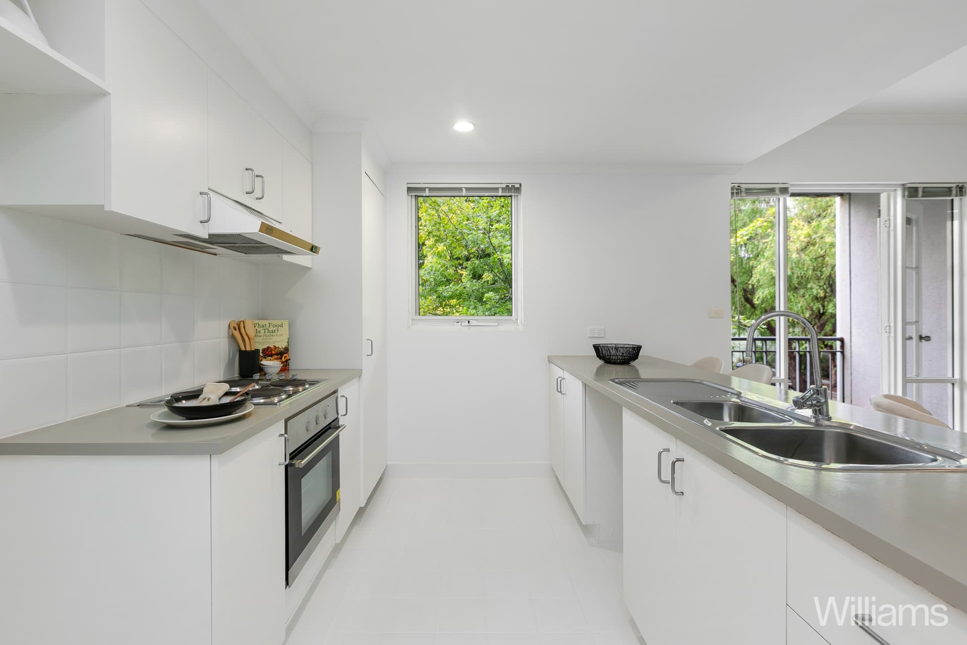 3/200 Brighton Street, Richmond - Thumbnail 2