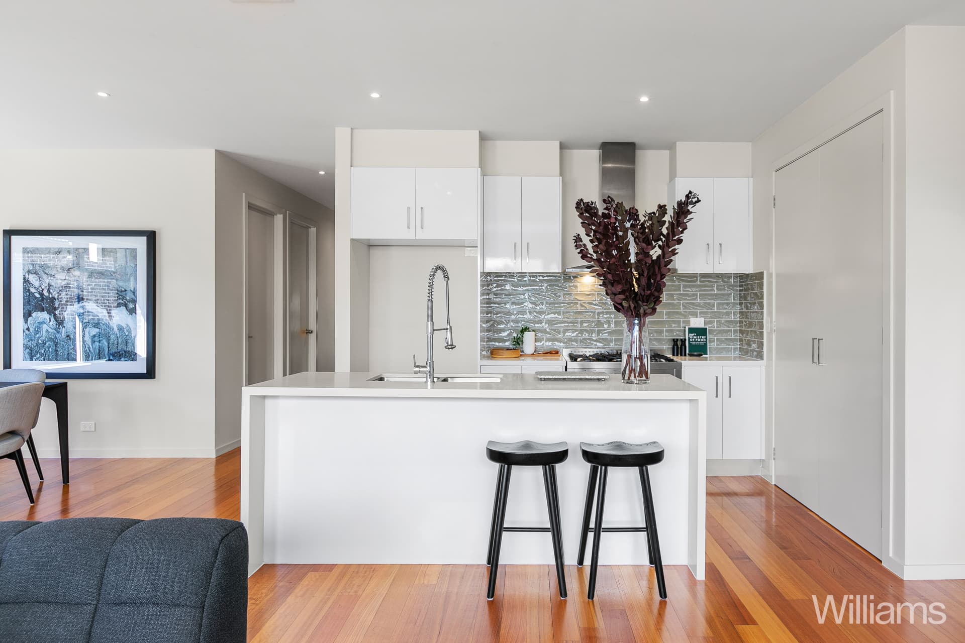 29 Elizabeth Street, Newport - Thumbnail 5