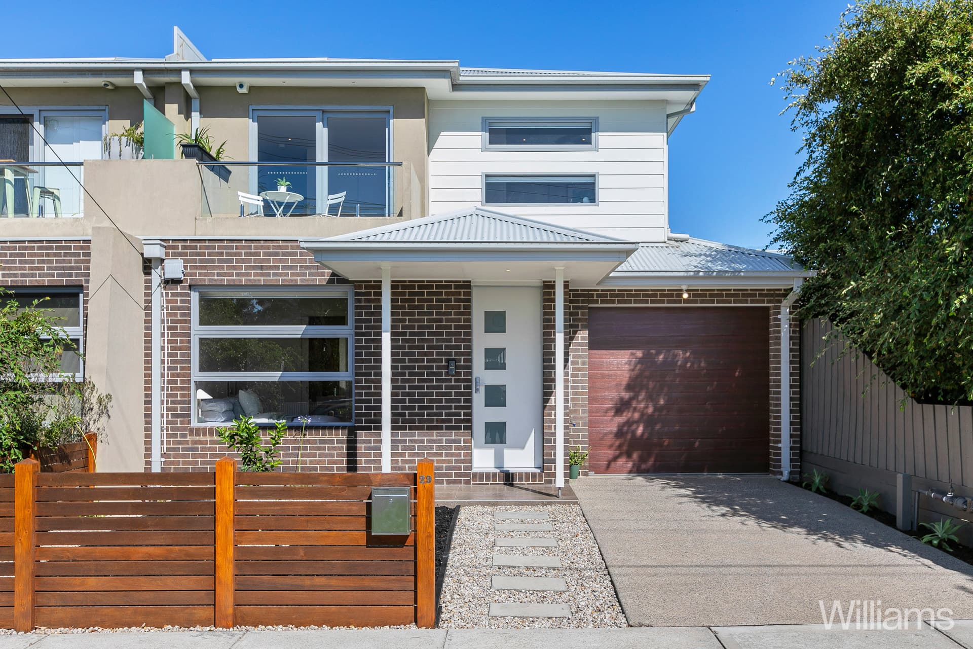 29 Elizabeth Street, Newport - Image 1